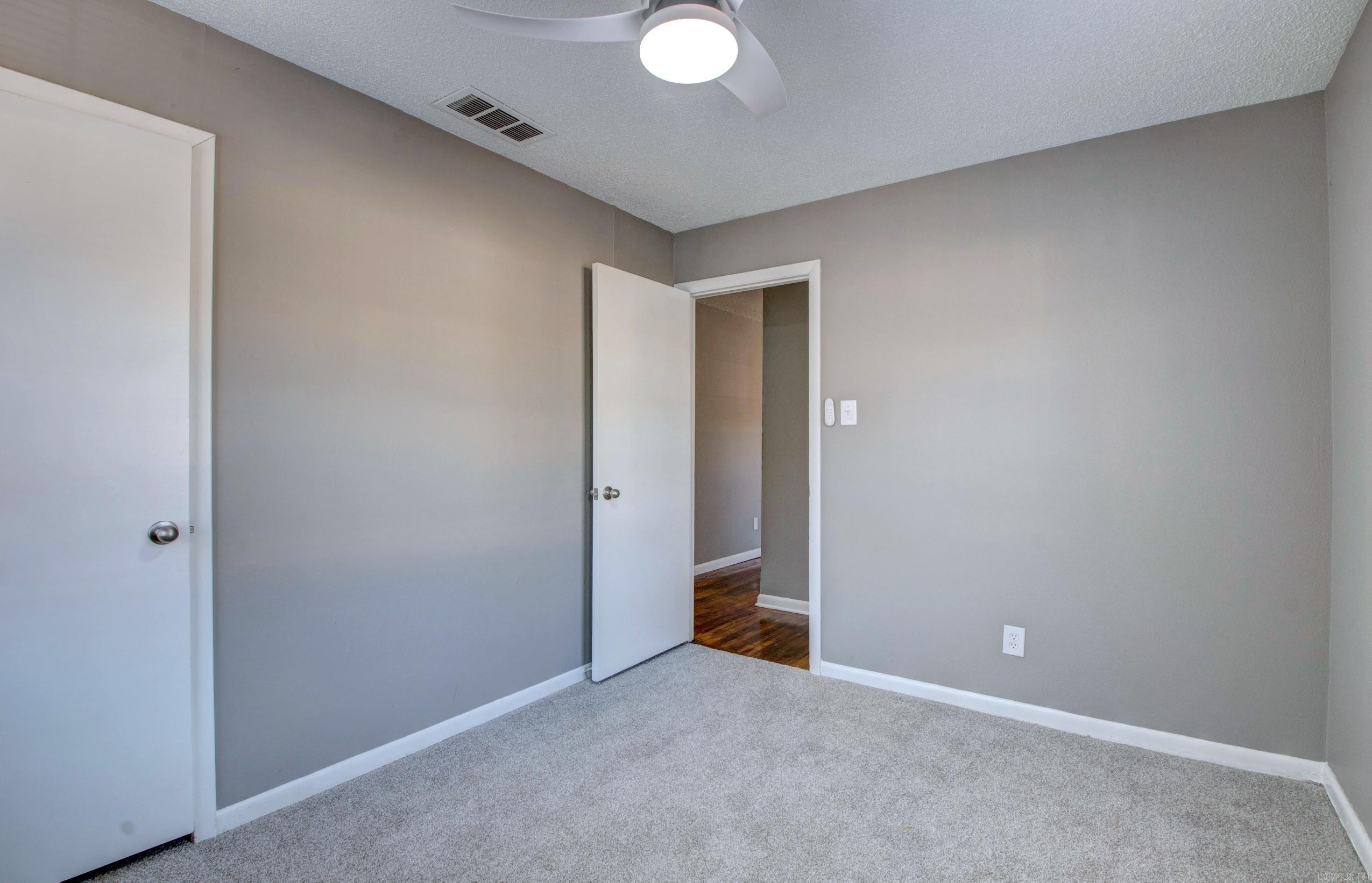 2911 Wynne Dr  Little Rock, AR