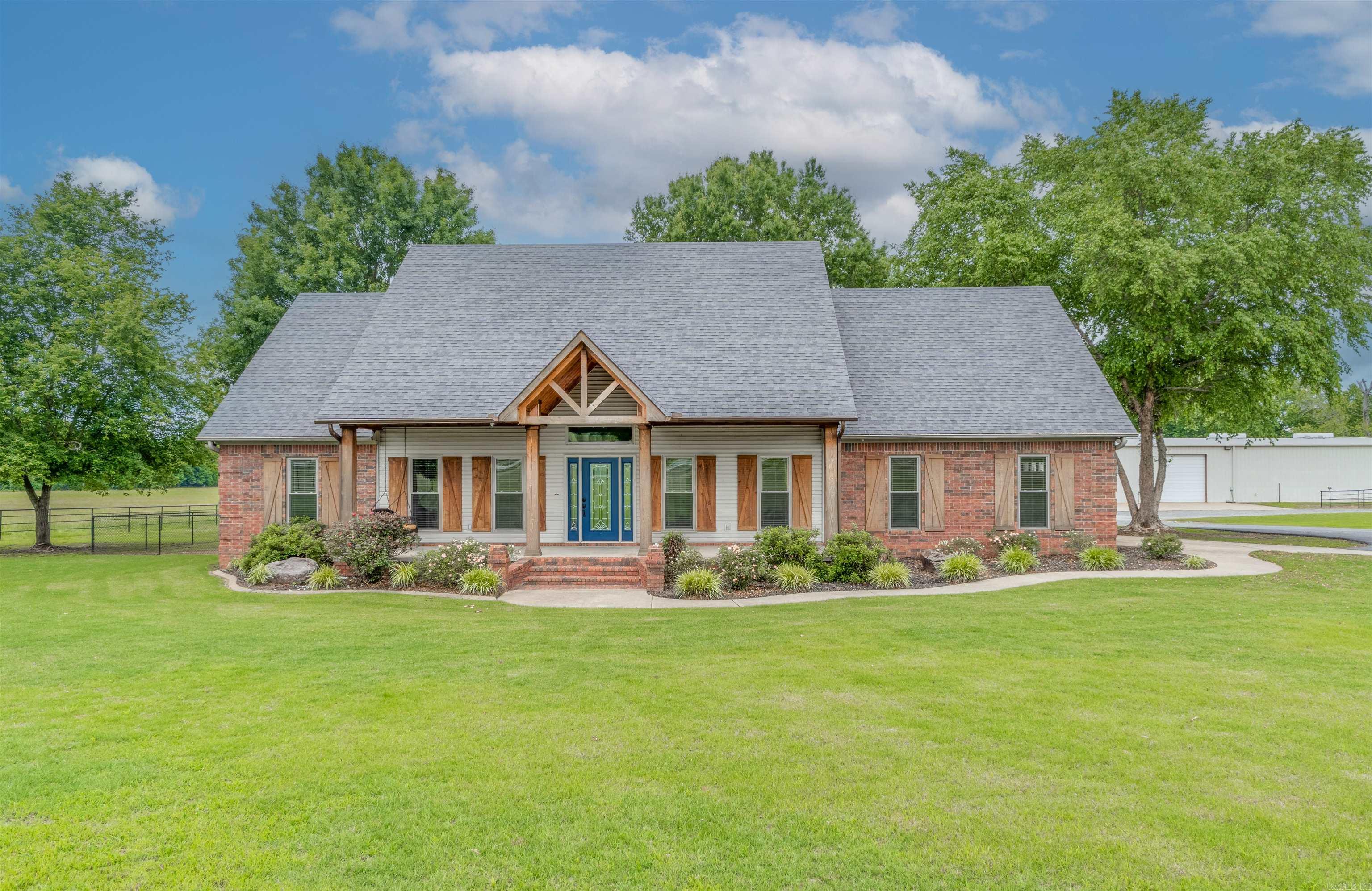 363 Highway 225 E  Greenbrier, AR