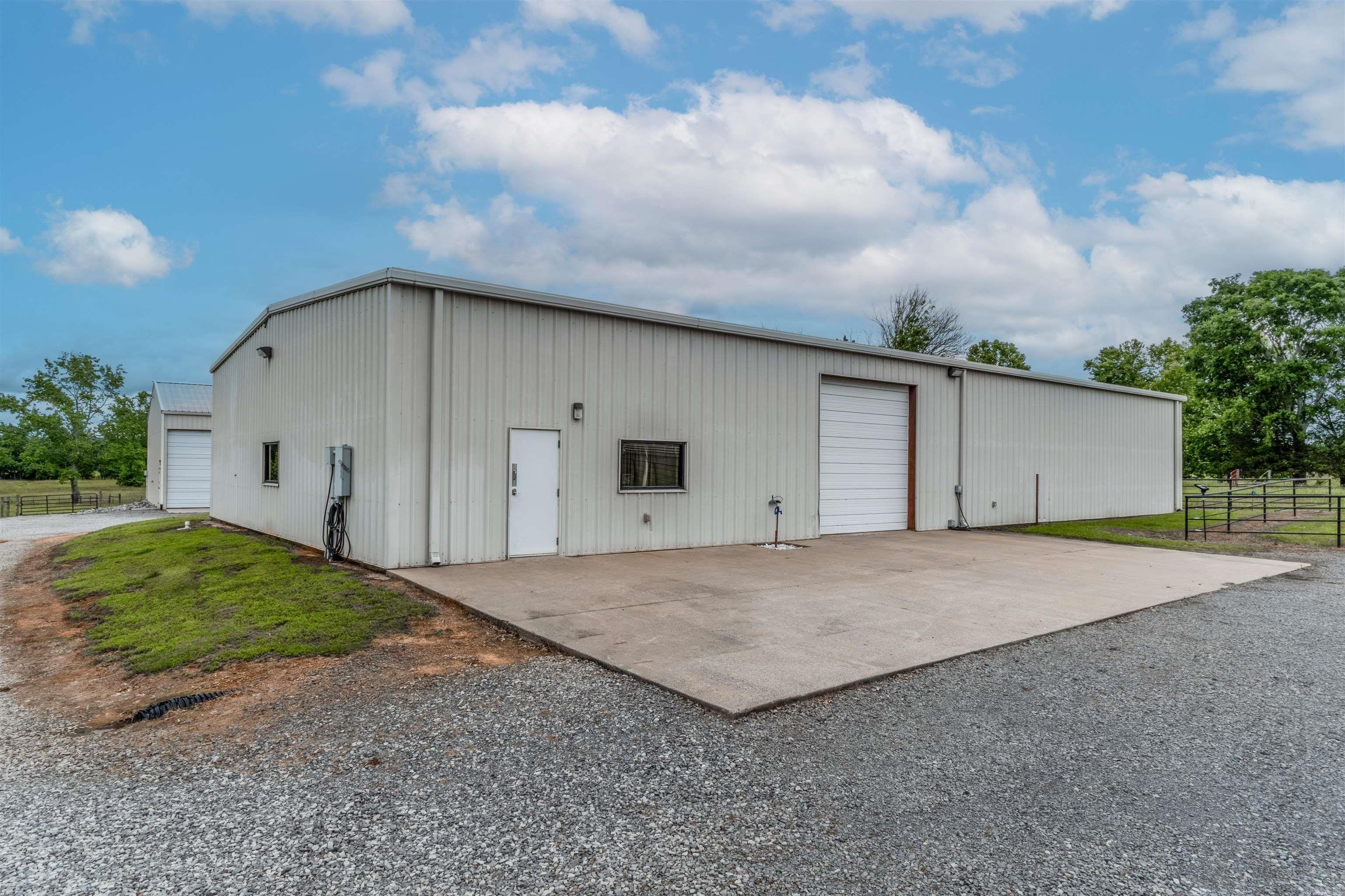 363 Highway 225 E  Greenbrier, AR