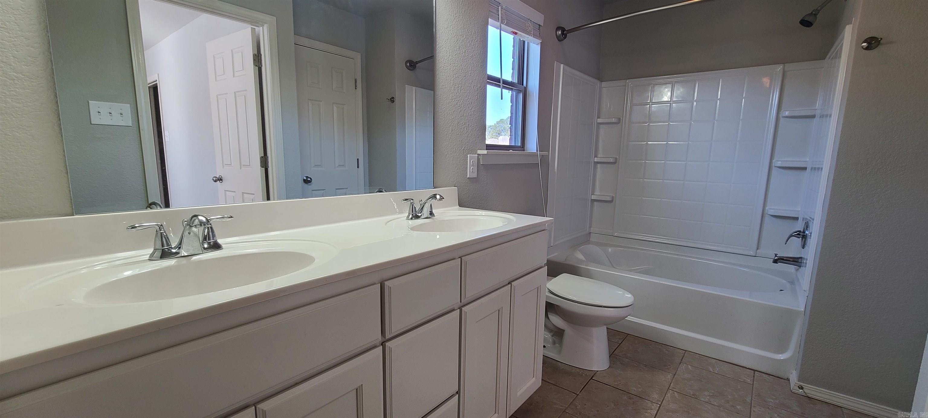 1145 Meadows Edge  Alexander, AR