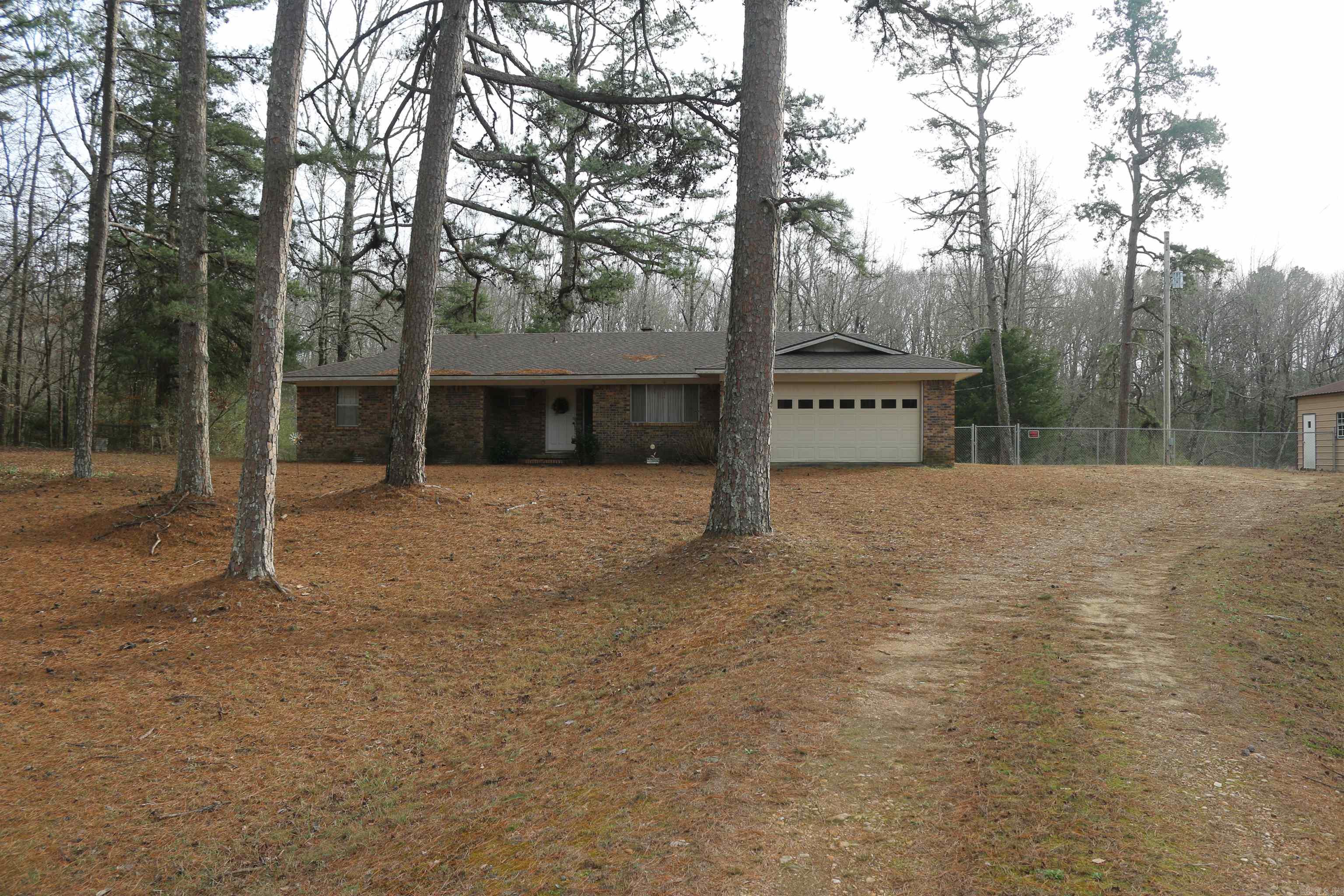 3061 W 84  Umpire, AR