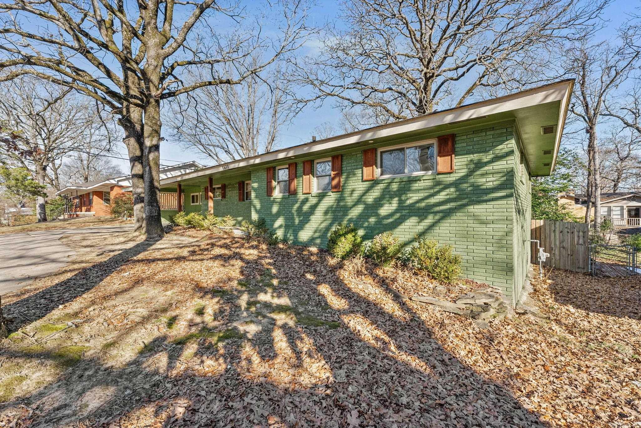 1611 McCain  North Little Rock, AR
