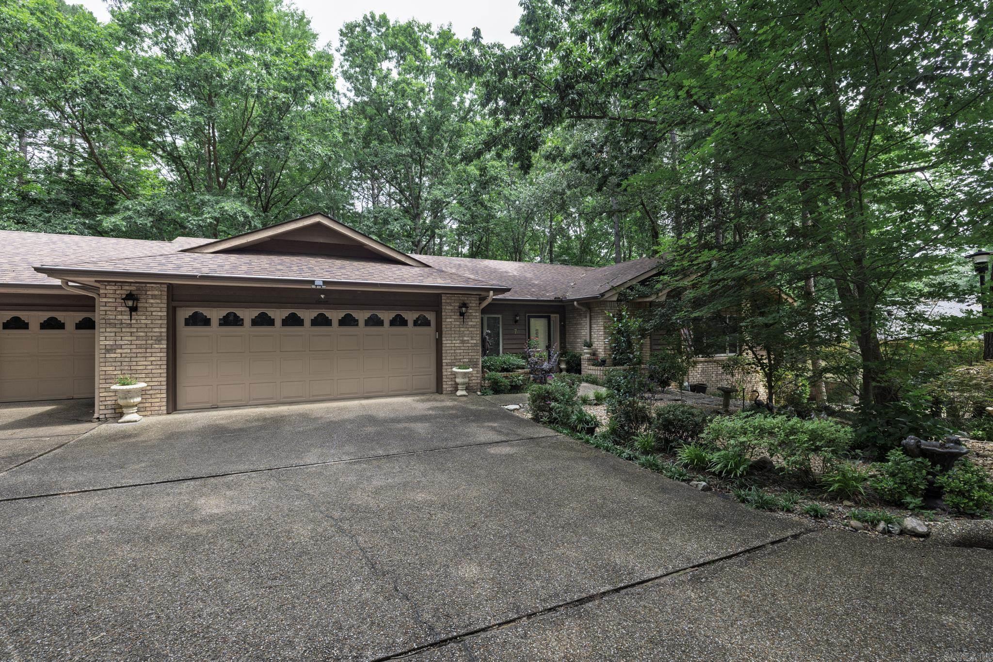 7 Burladero Trace Hot Springs Village, AR 71909