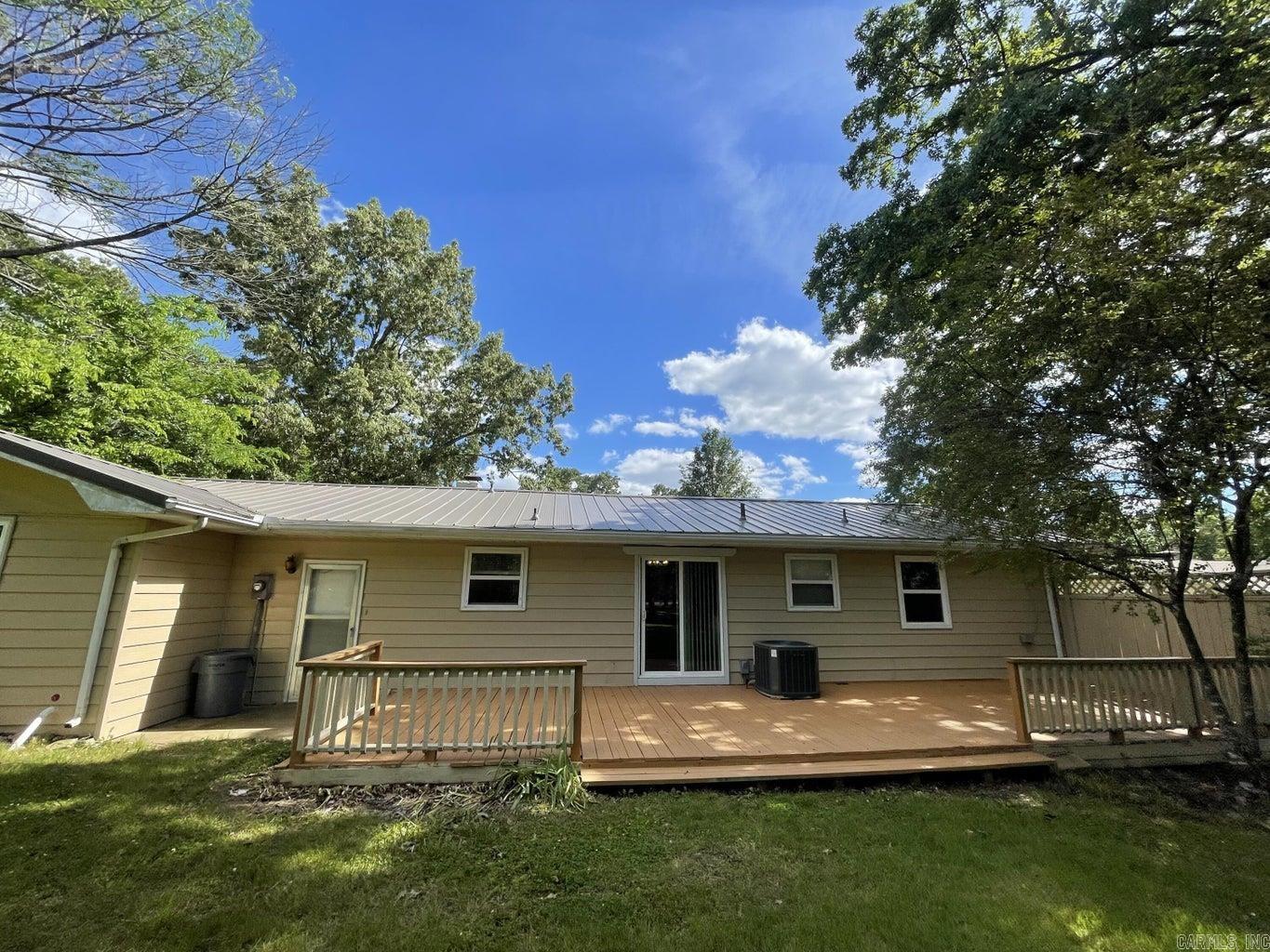 302 E Church  Horseshoe Bend, AR