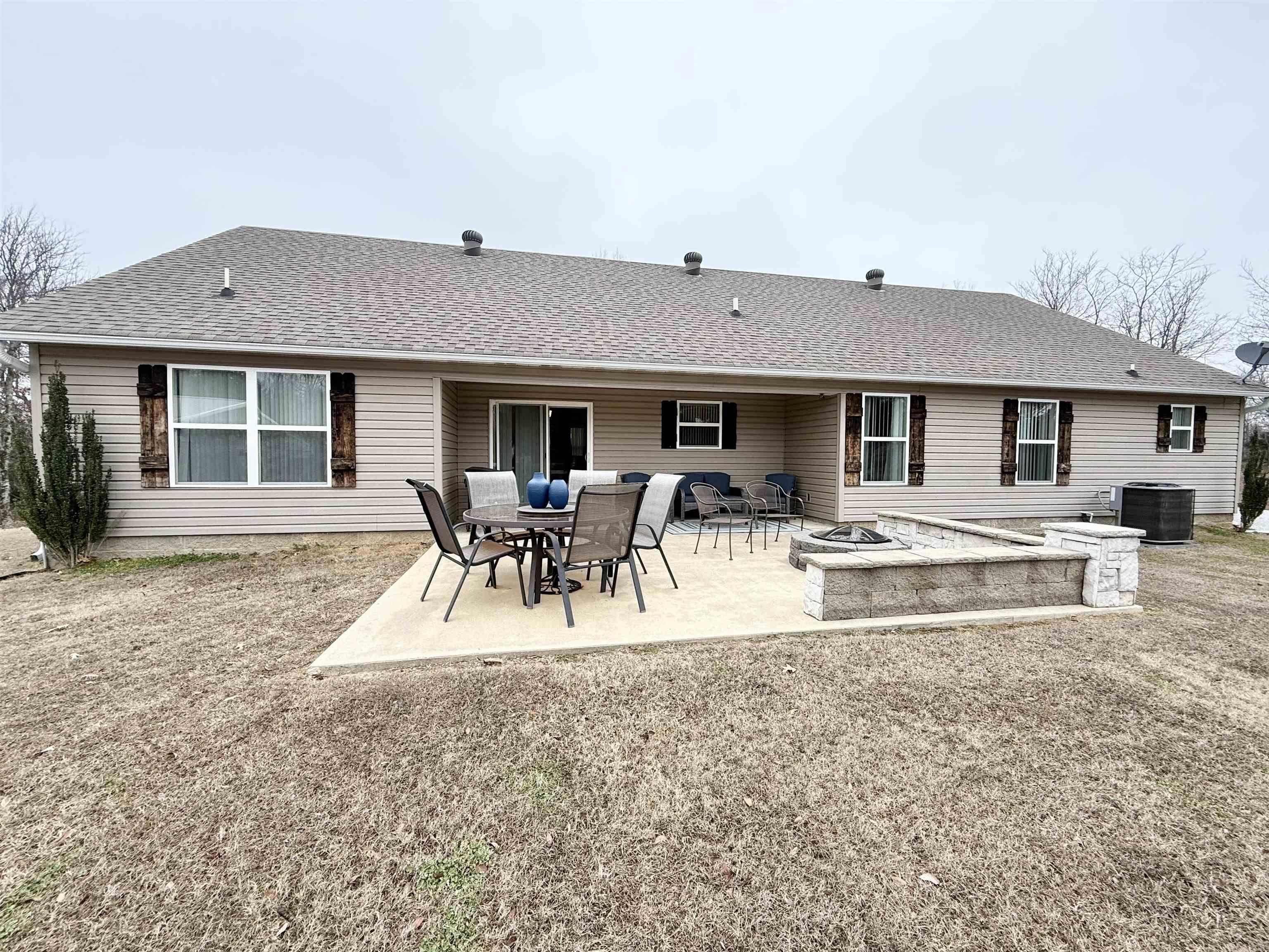 6582 62  Pollard, AR