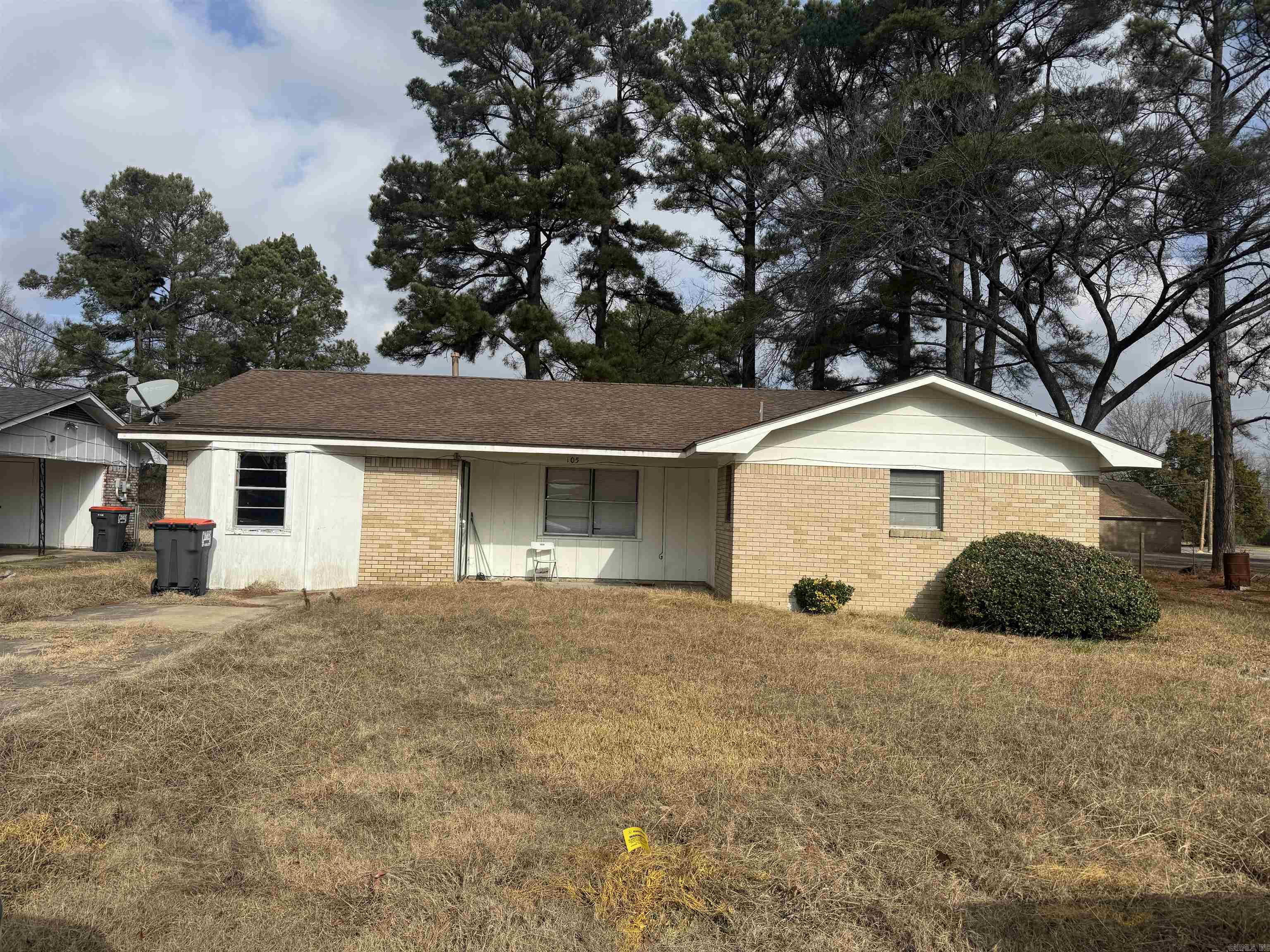 105 W 37TH Pine Bluff, AR 71603