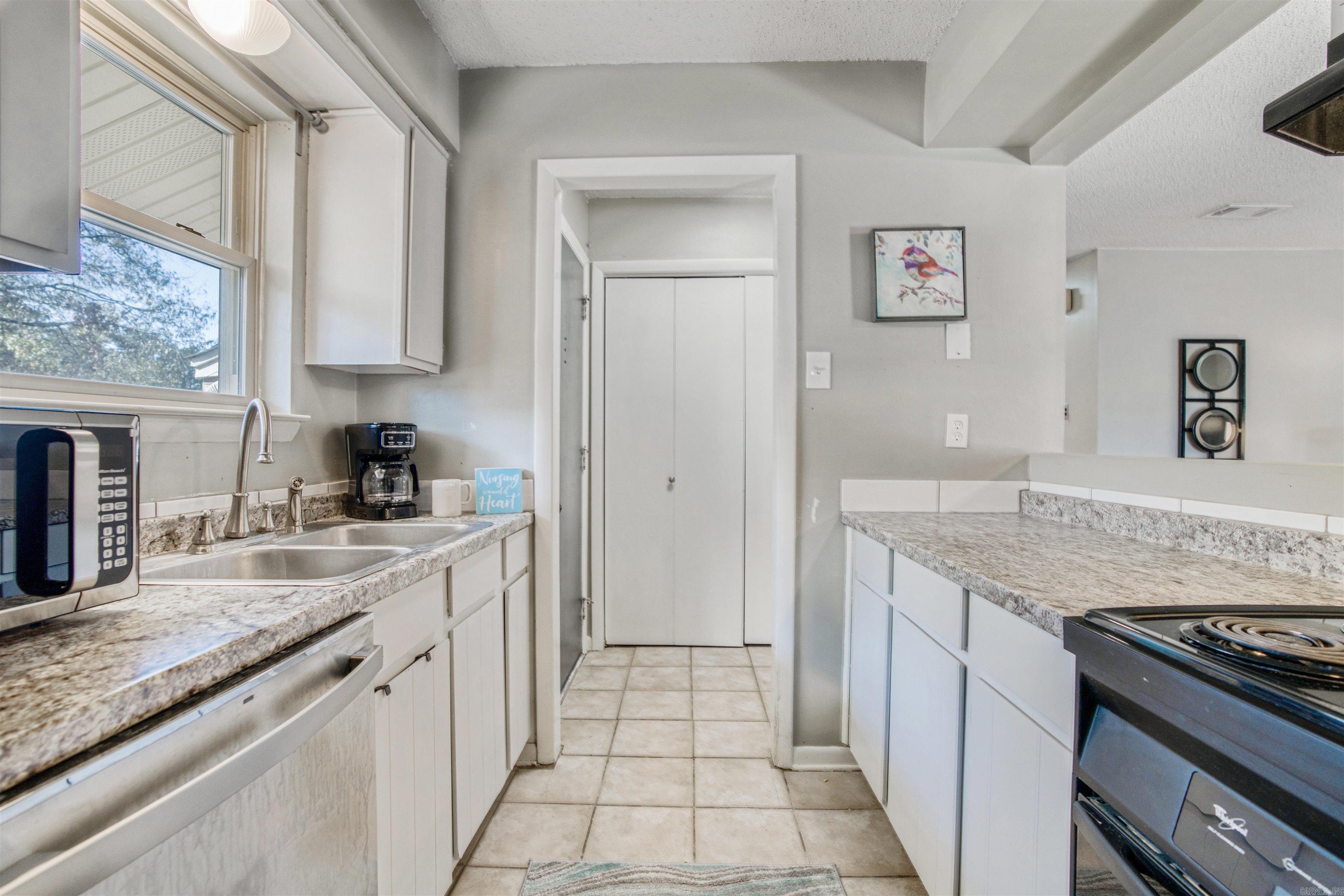 101 Pine Forest  Maumelle, AR