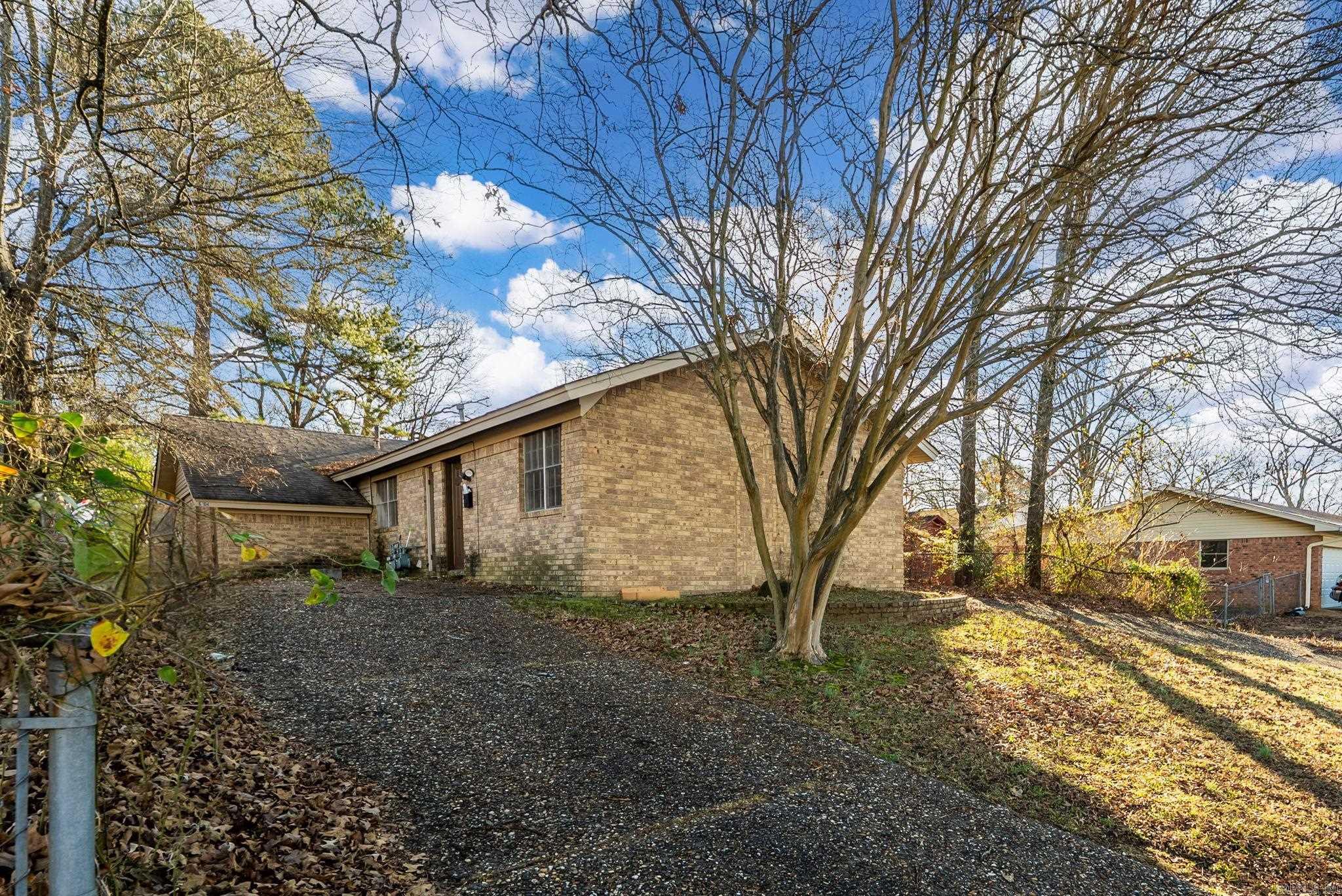 6104 Meadowbrook  North Little Rock, AR