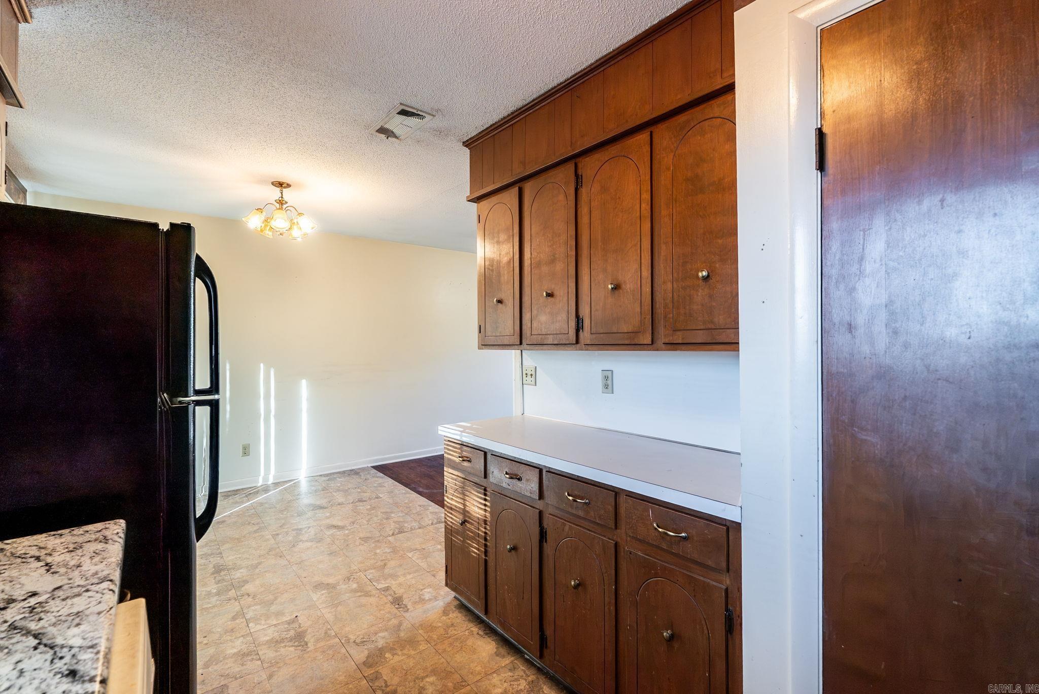 6104 Meadowbrook  North Little Rock, AR