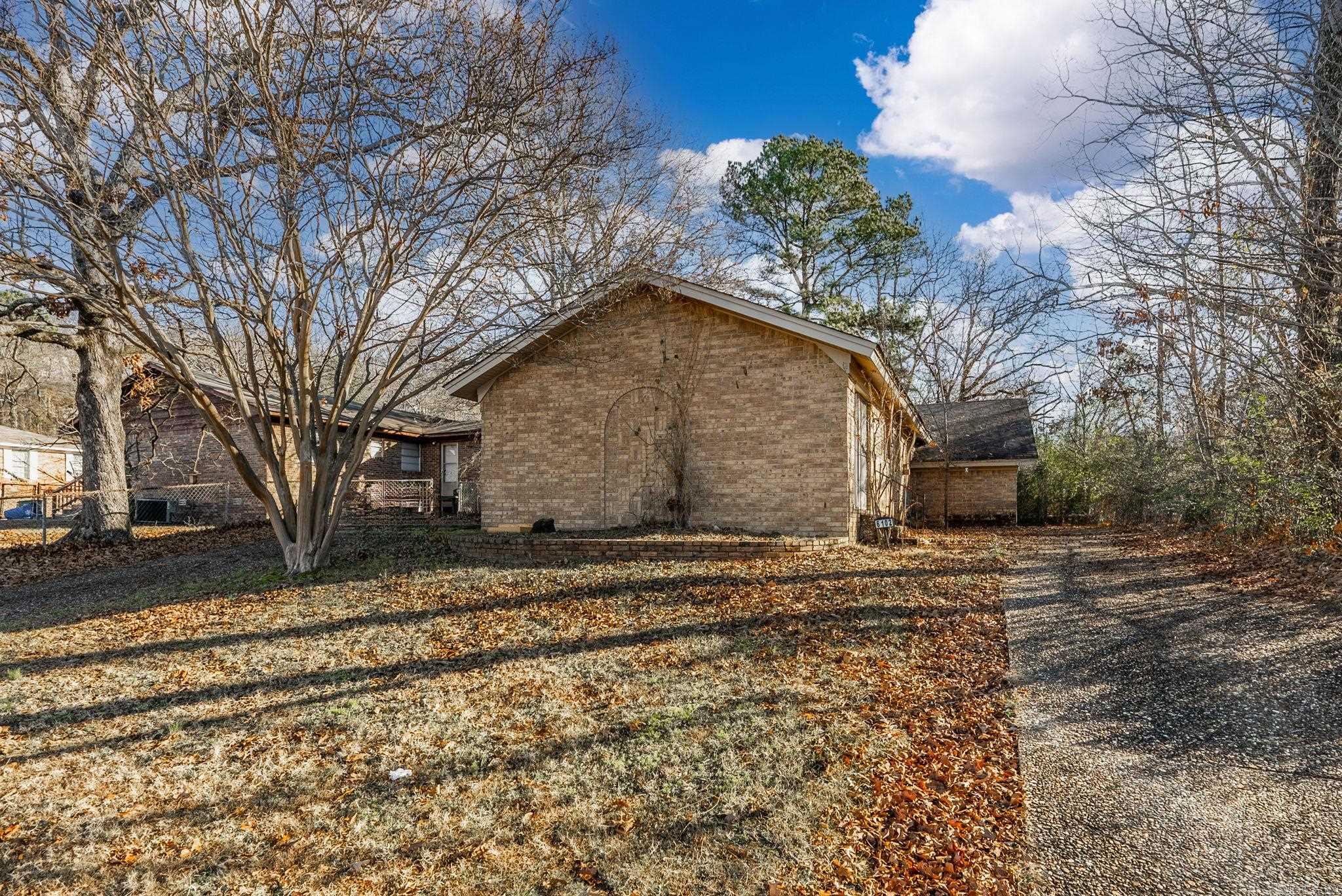 6104 Meadowbrook  North Little Rock, AR