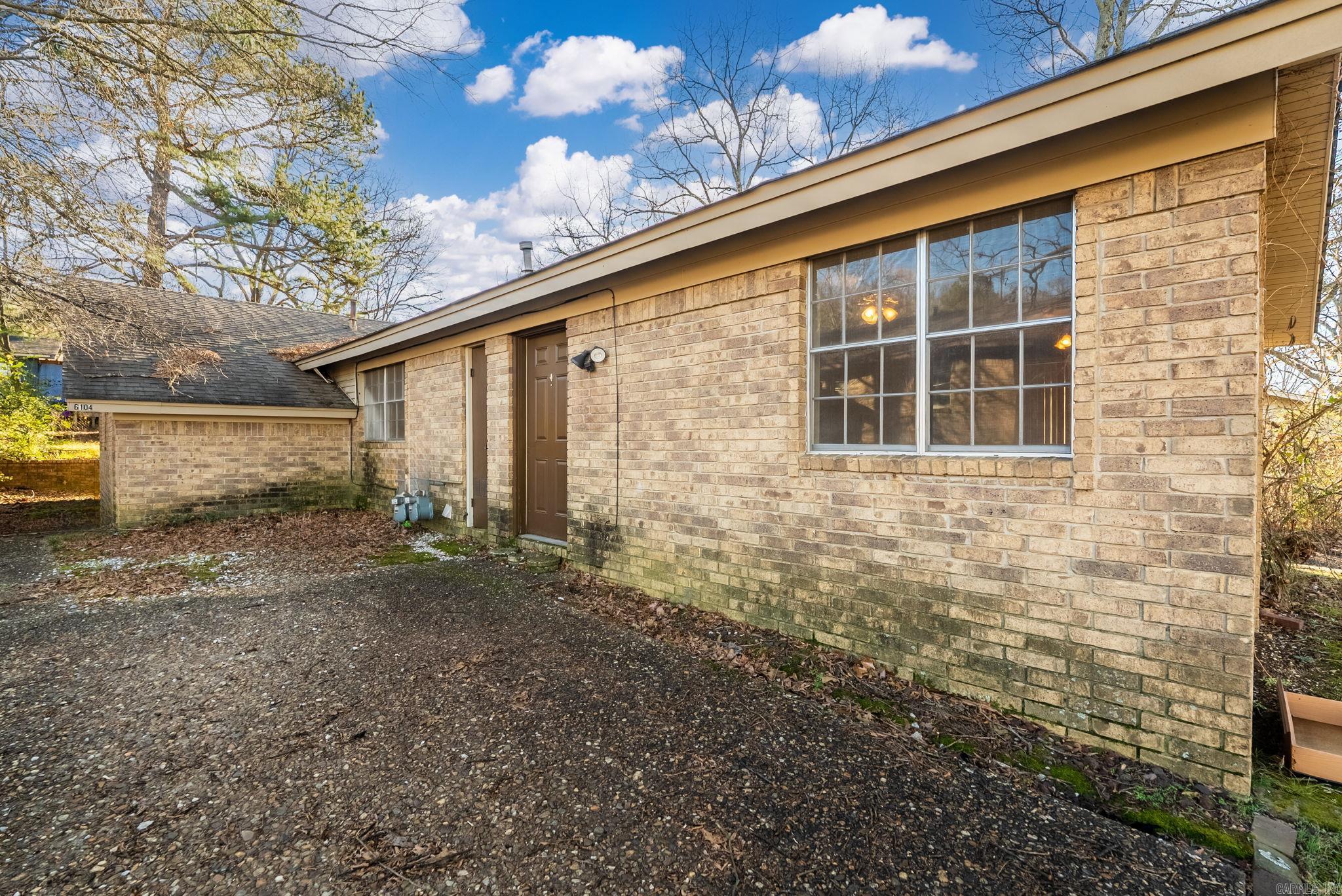 6104 Meadowbrook  North Little Rock, AR