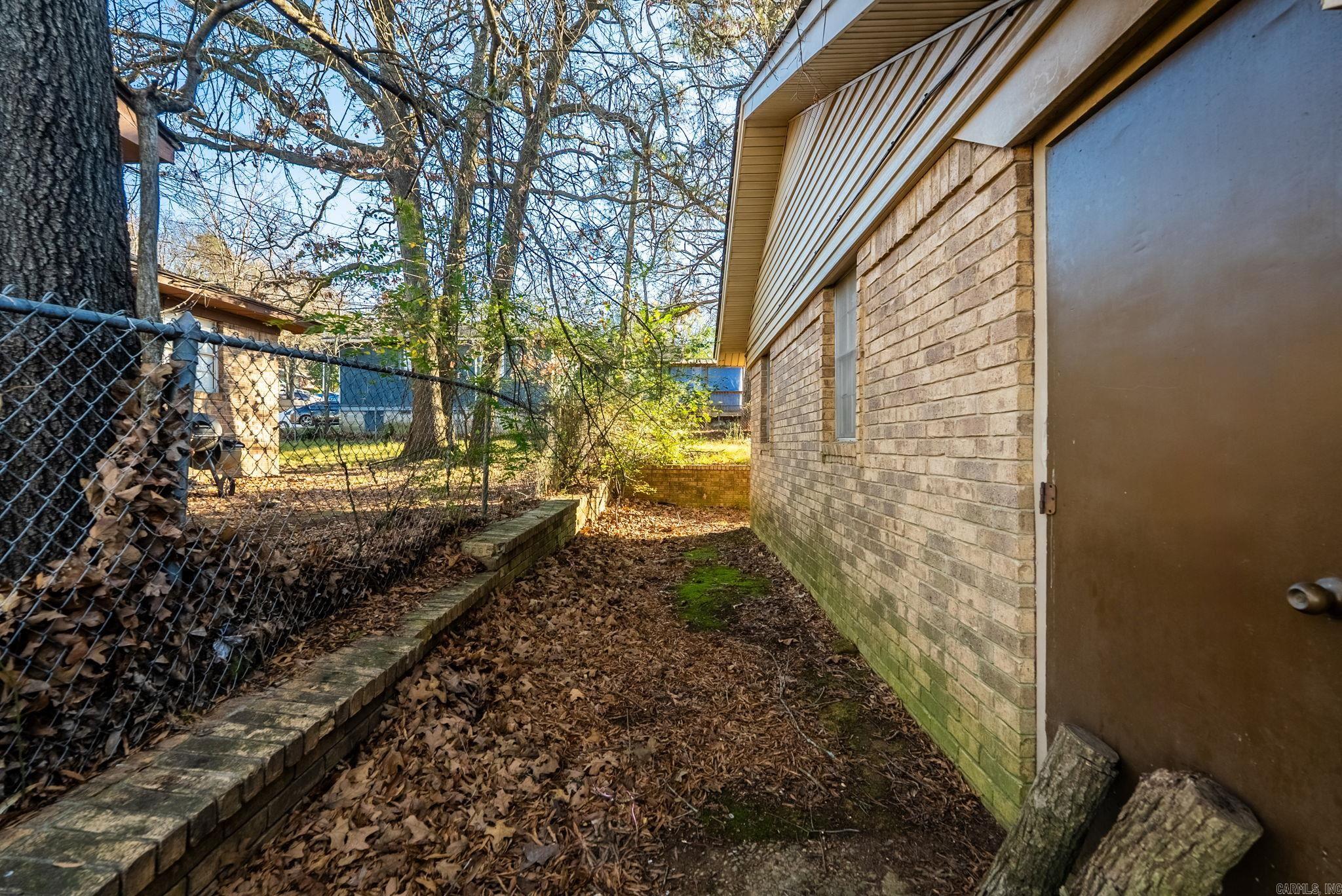 6104 Meadowbrook  North Little Rock, AR