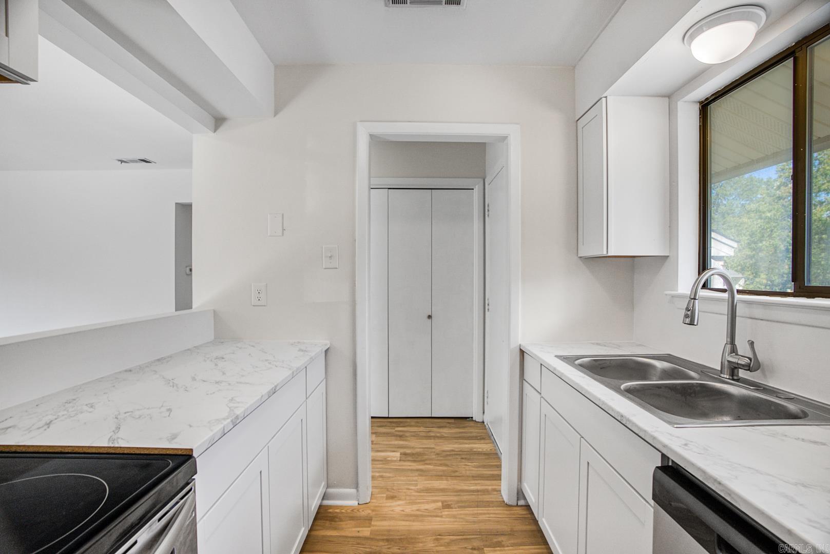 101 Pine Forest  Maumelle, AR