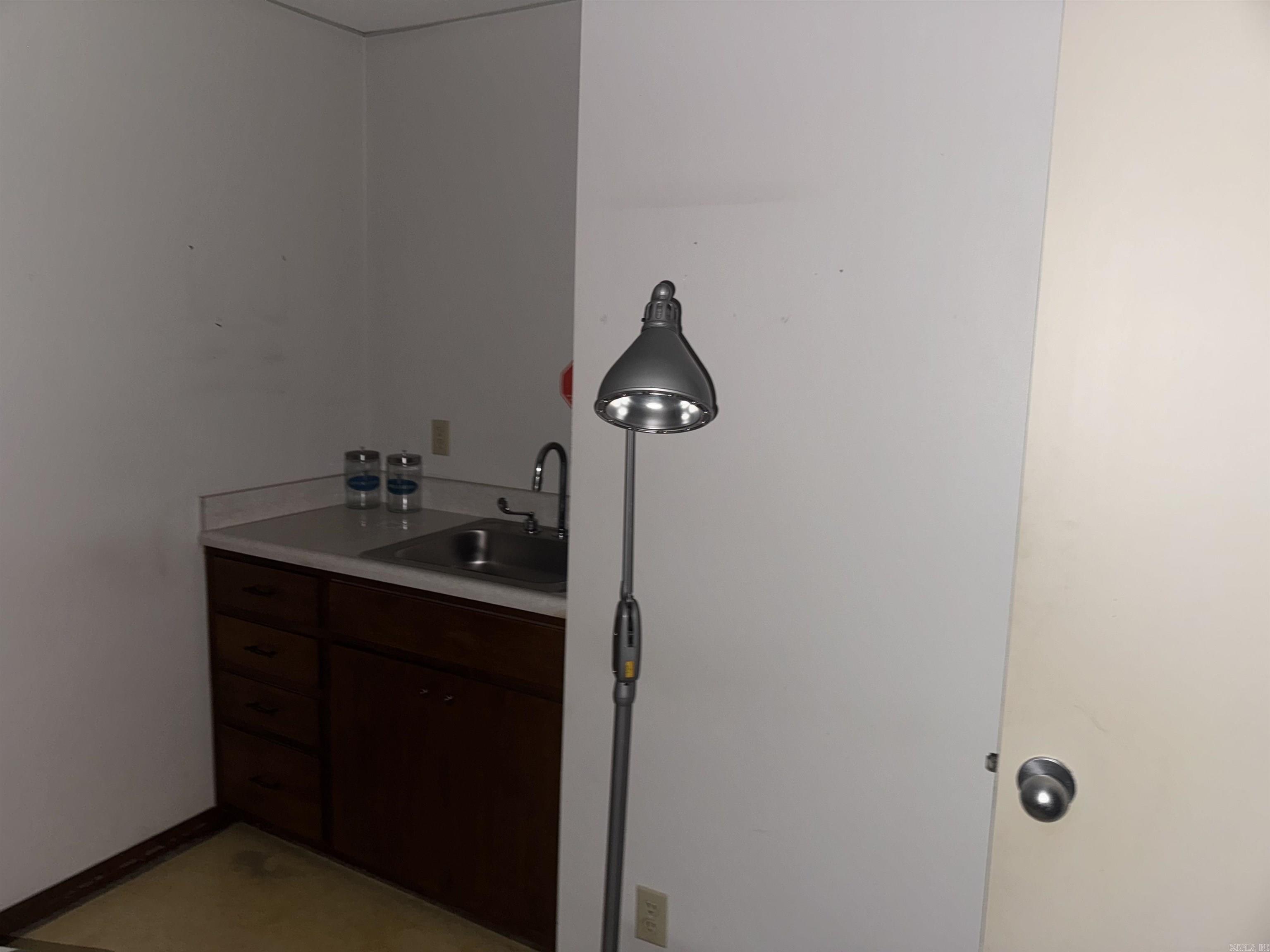 1801 W 40TH. SUITE  5A  Pine Bluff, AR