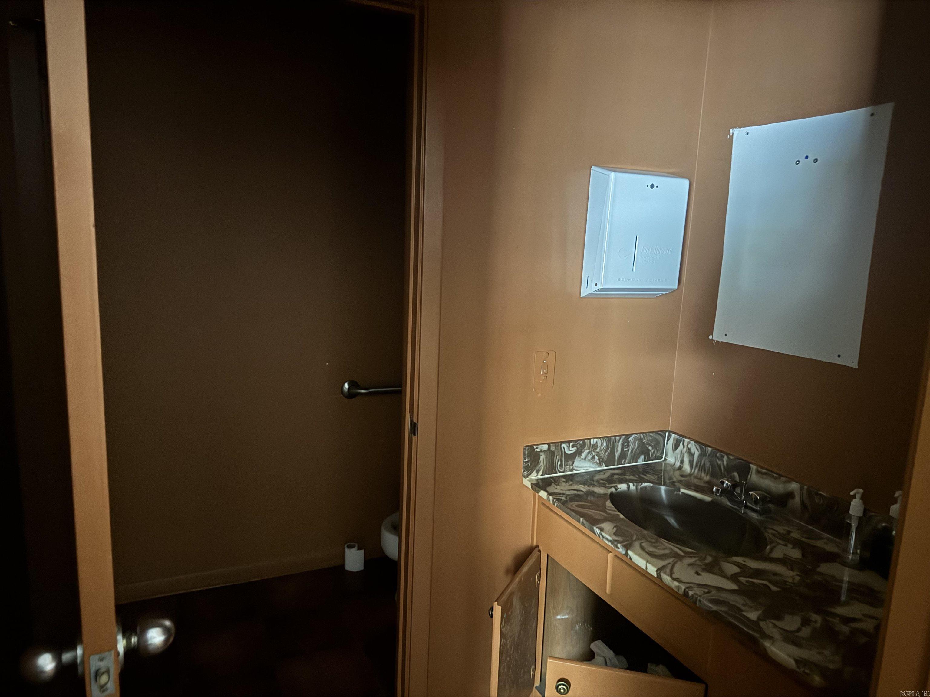 1801 W 40TH. SUITE  5A  Pine Bluff, AR