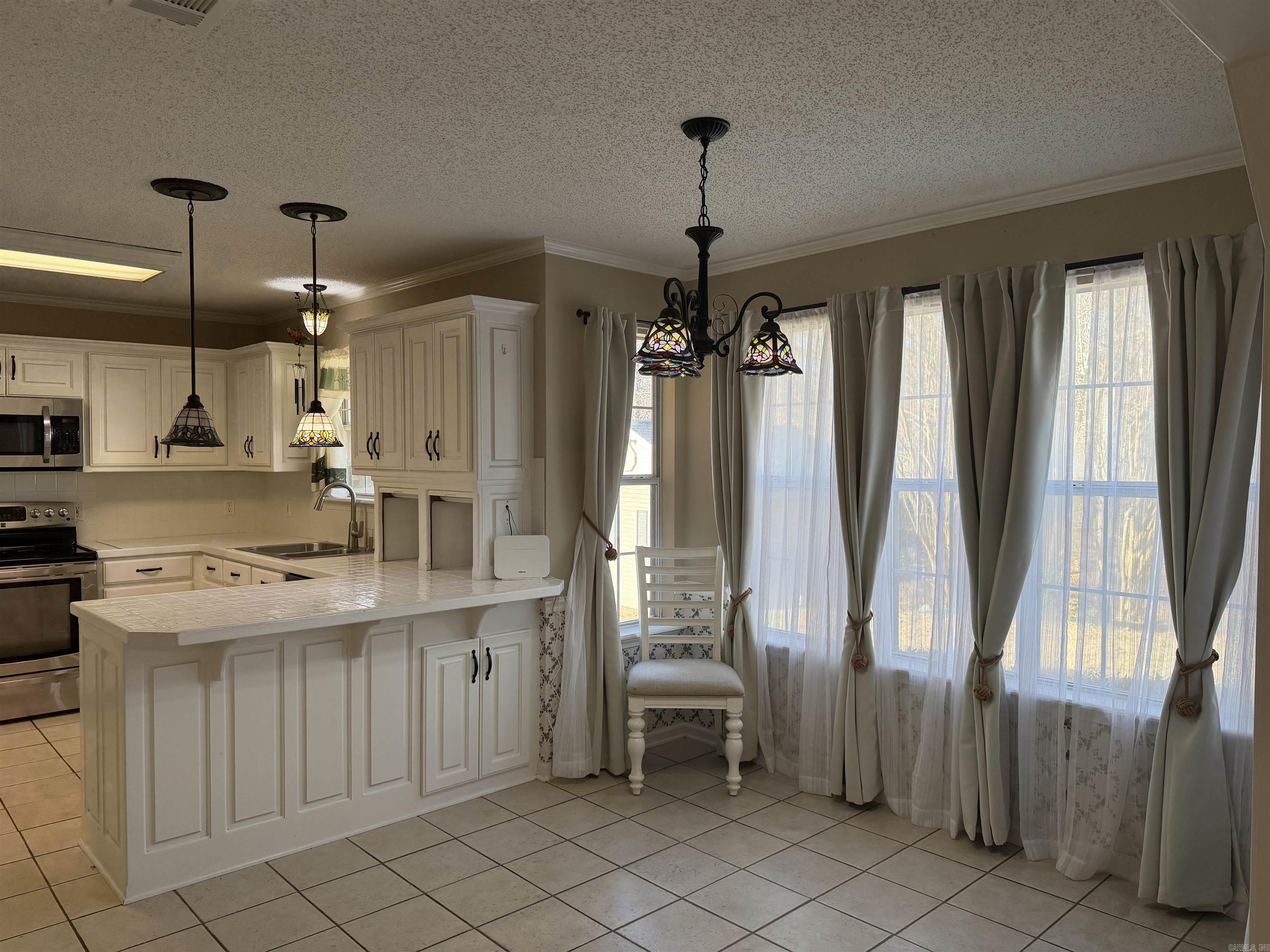 341 Regal Oaks White Hall, AR 71602