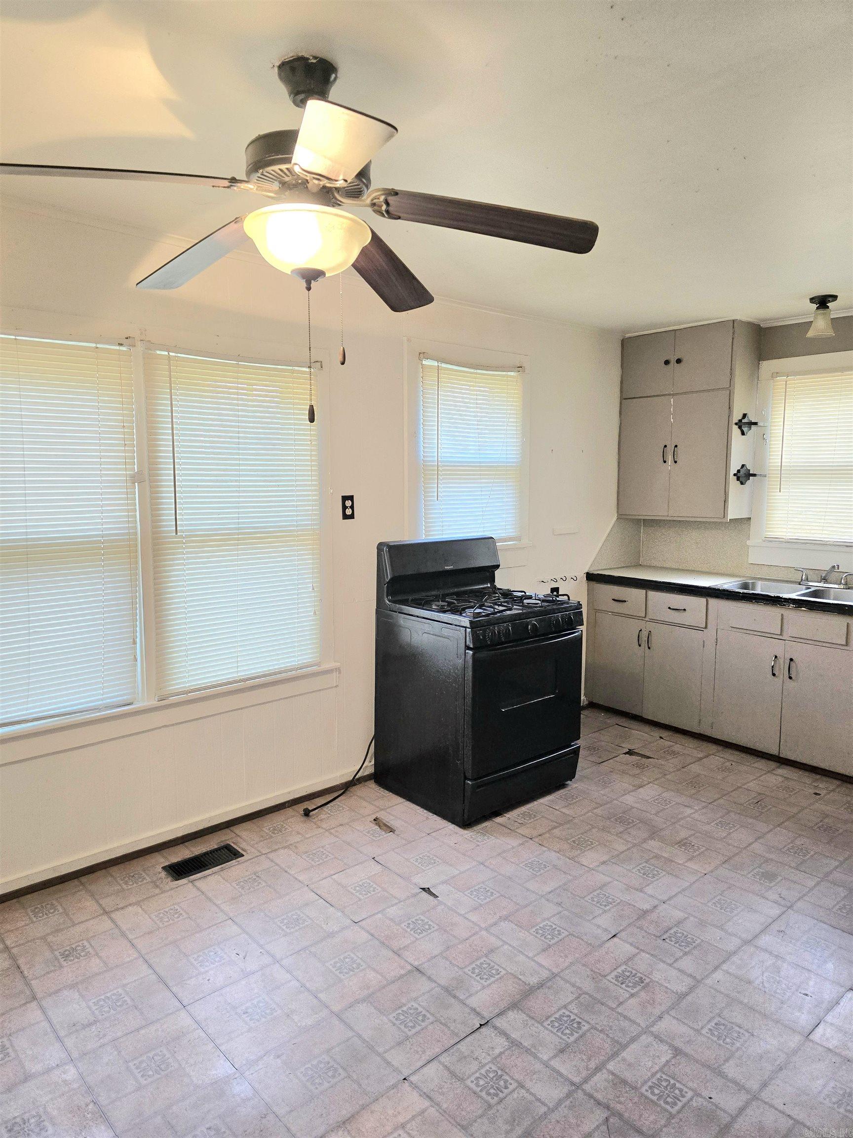 2122 W Short 17TH  North Little Rock, AR