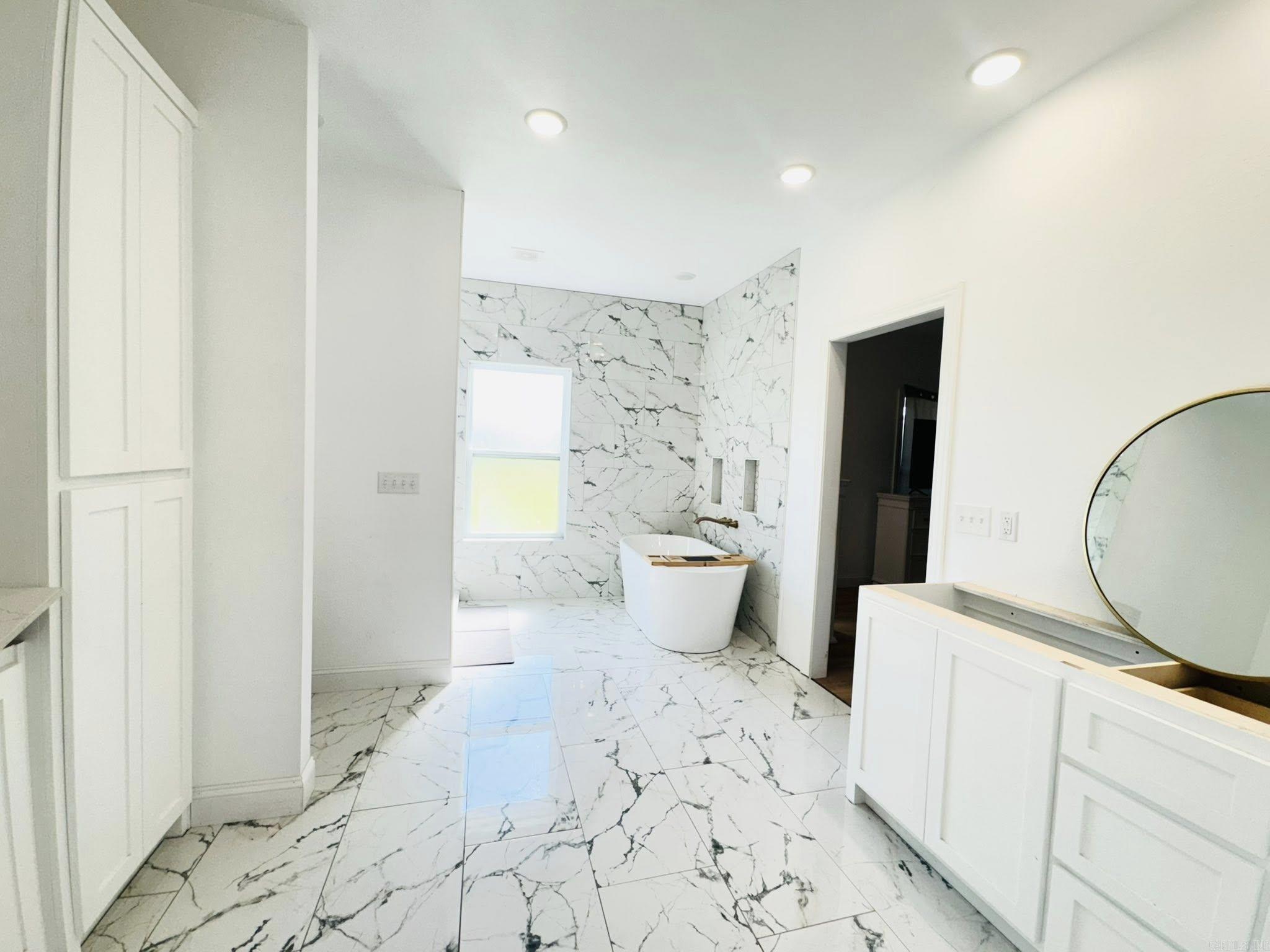 1656 Airport Drive  Mountain View, AR