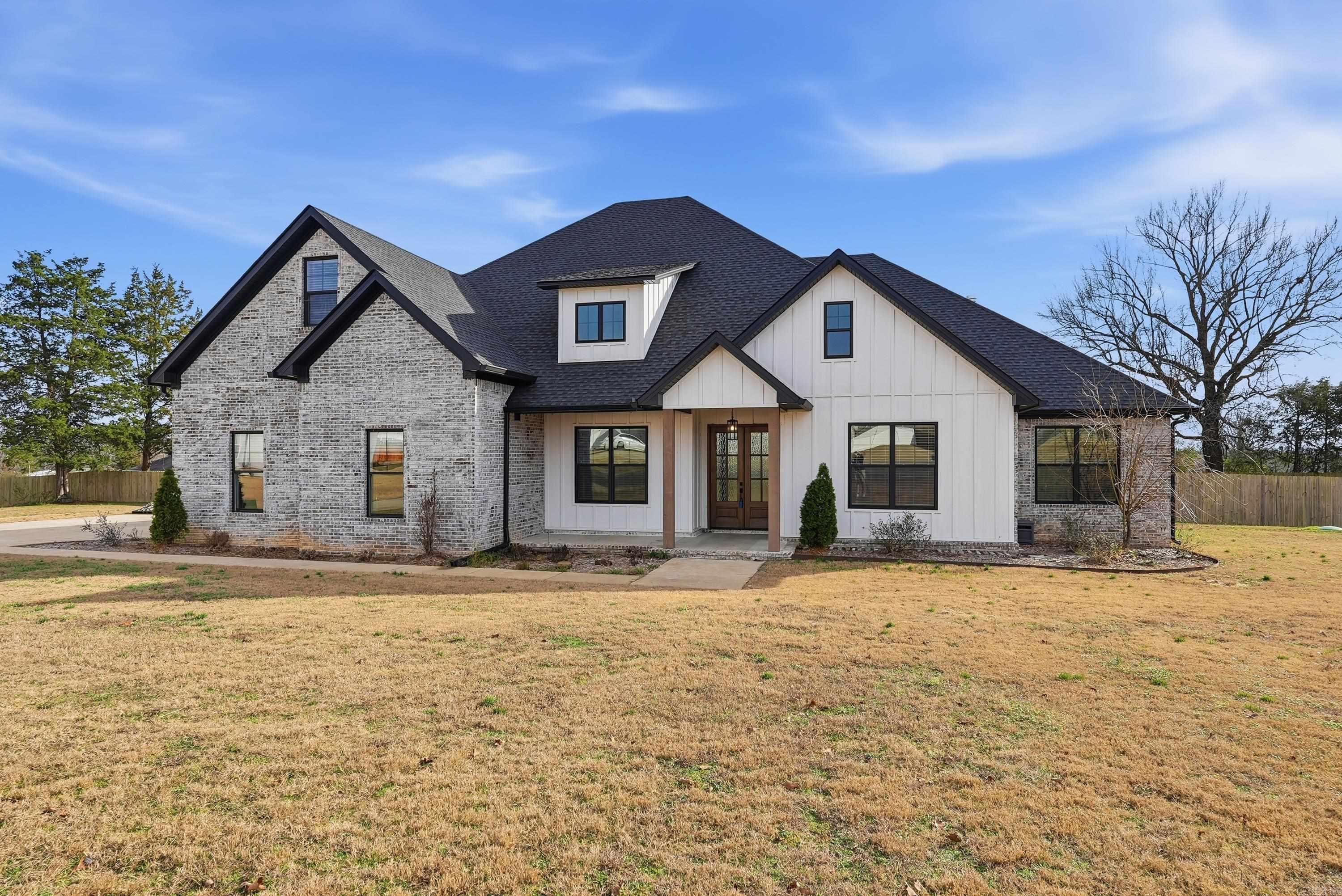 22 Morris  Greenbrier, AR