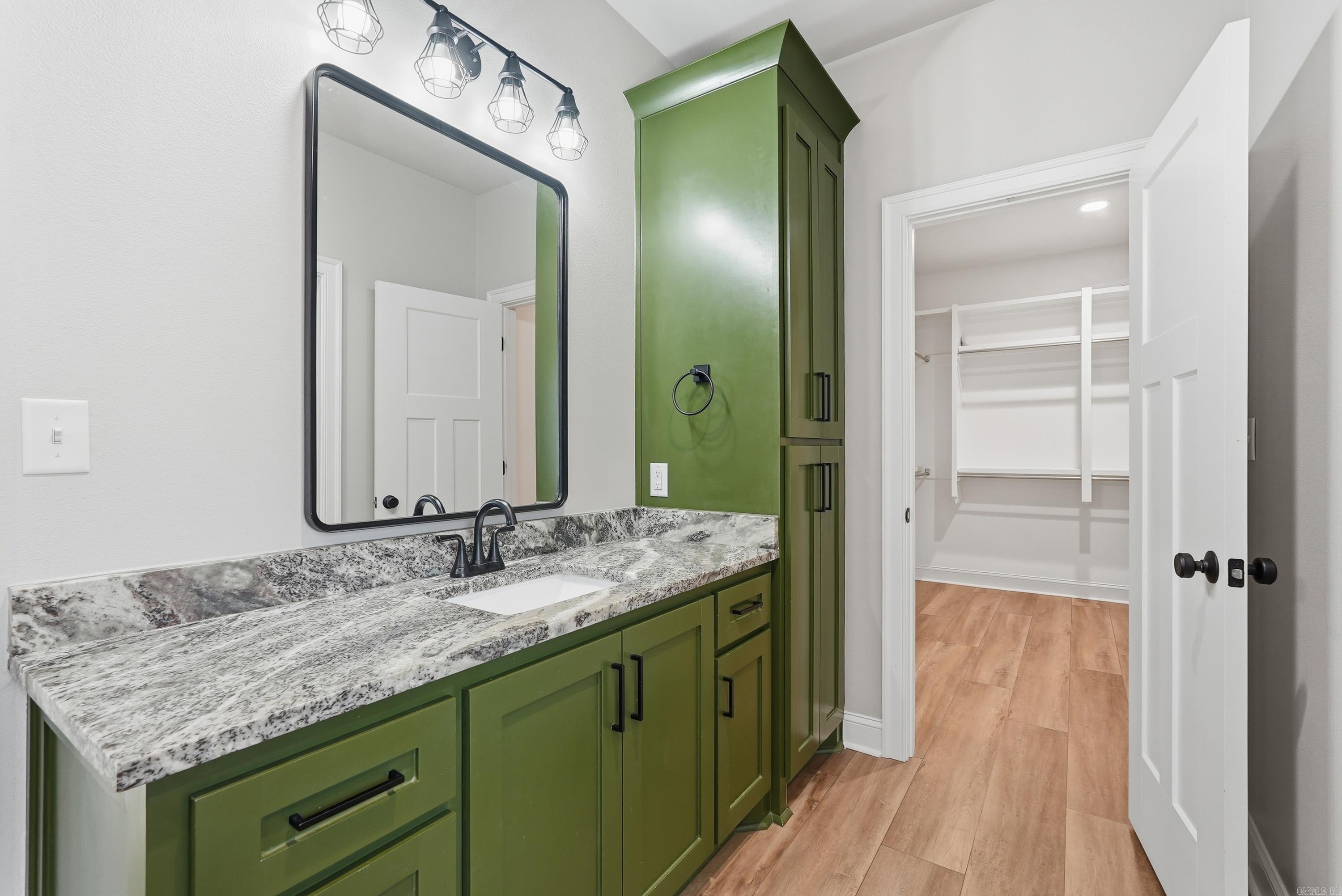 22 Morris  Greenbrier, AR