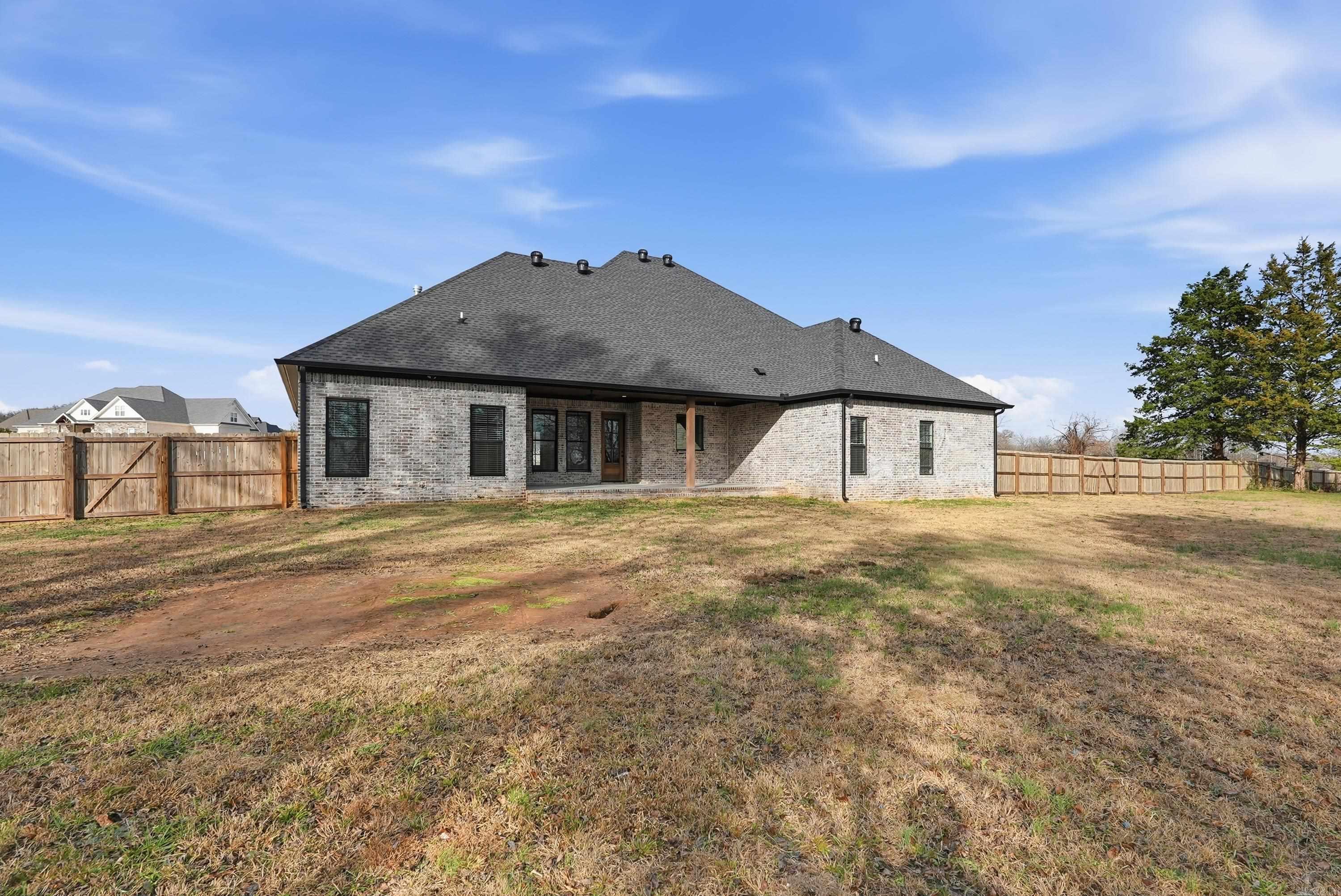 22 Morris  Greenbrier, AR