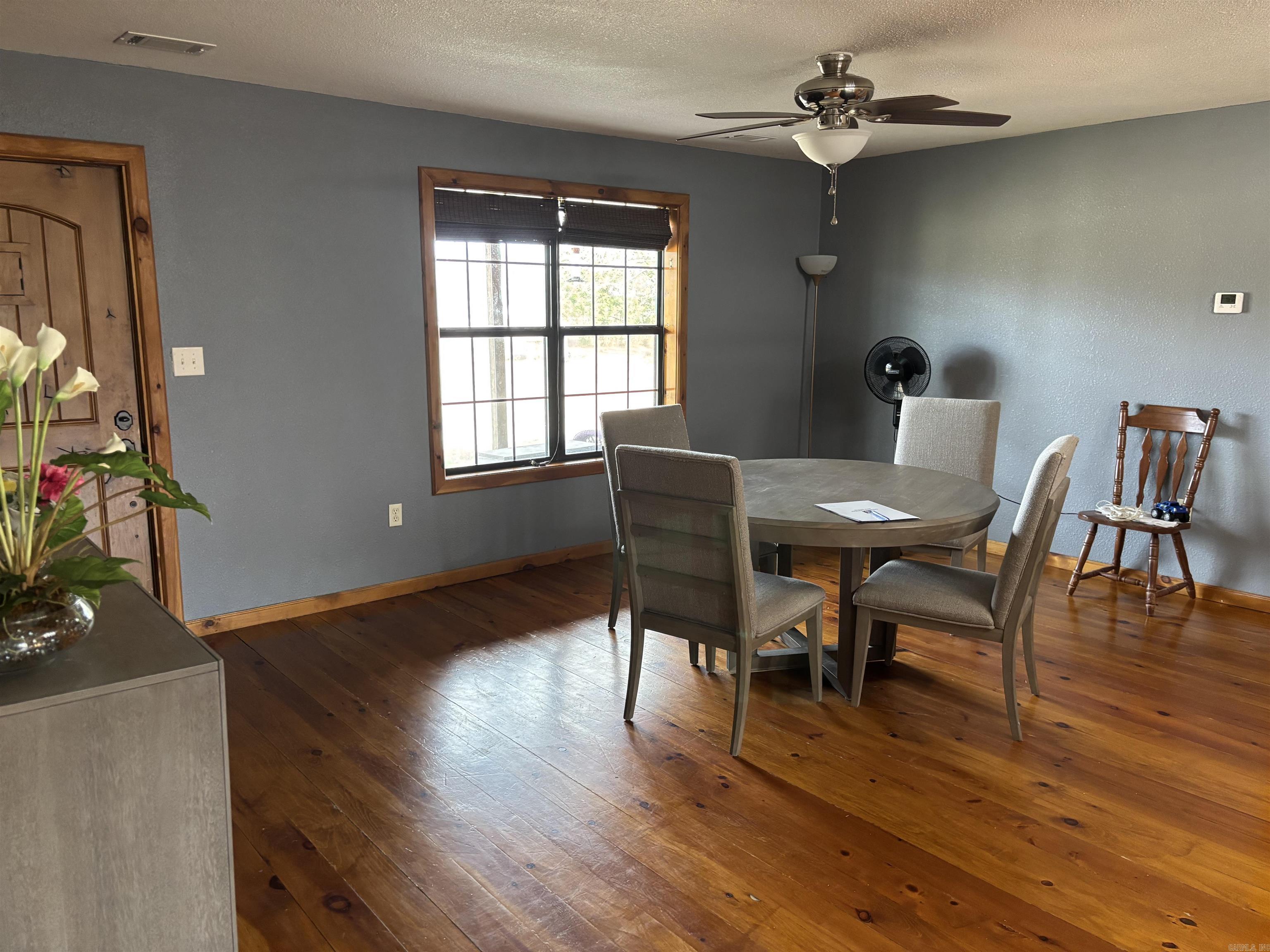 22 Mount Olive Rd.  Plummerville, AR