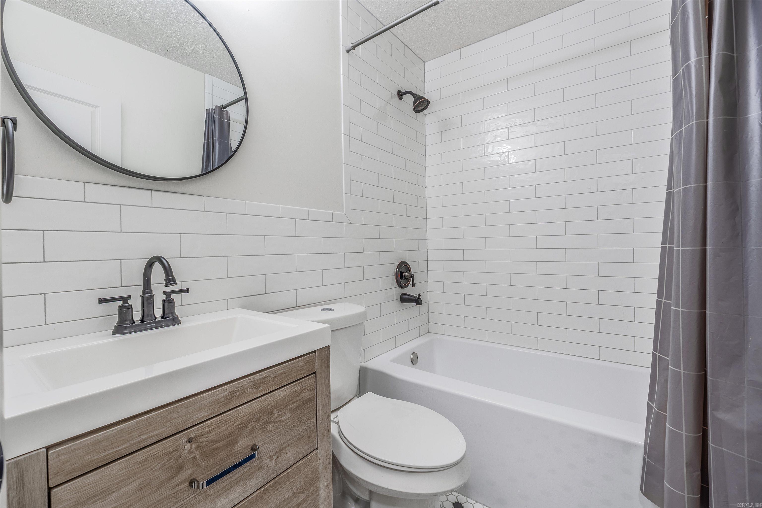 73 White Oak  Little Rock, AR