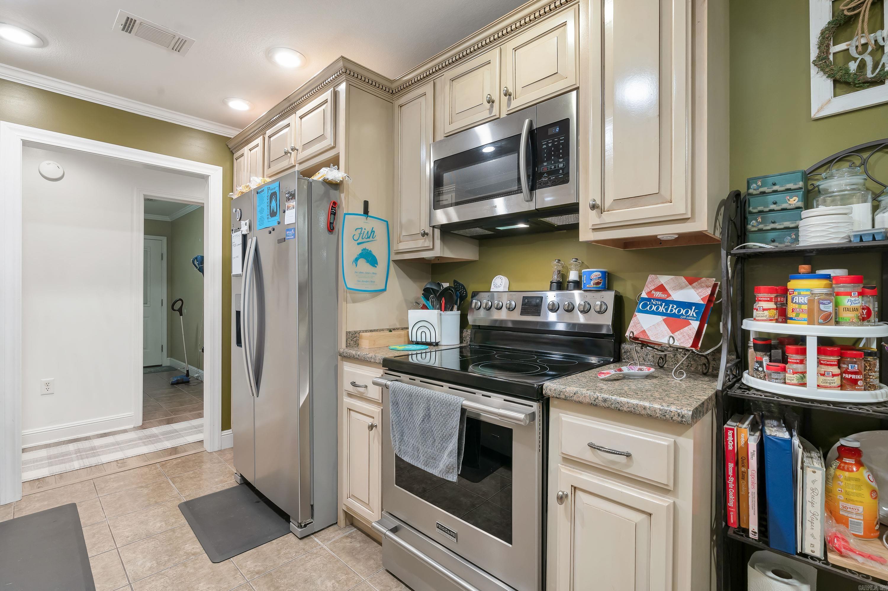 229 N Oak  Brookland, AR