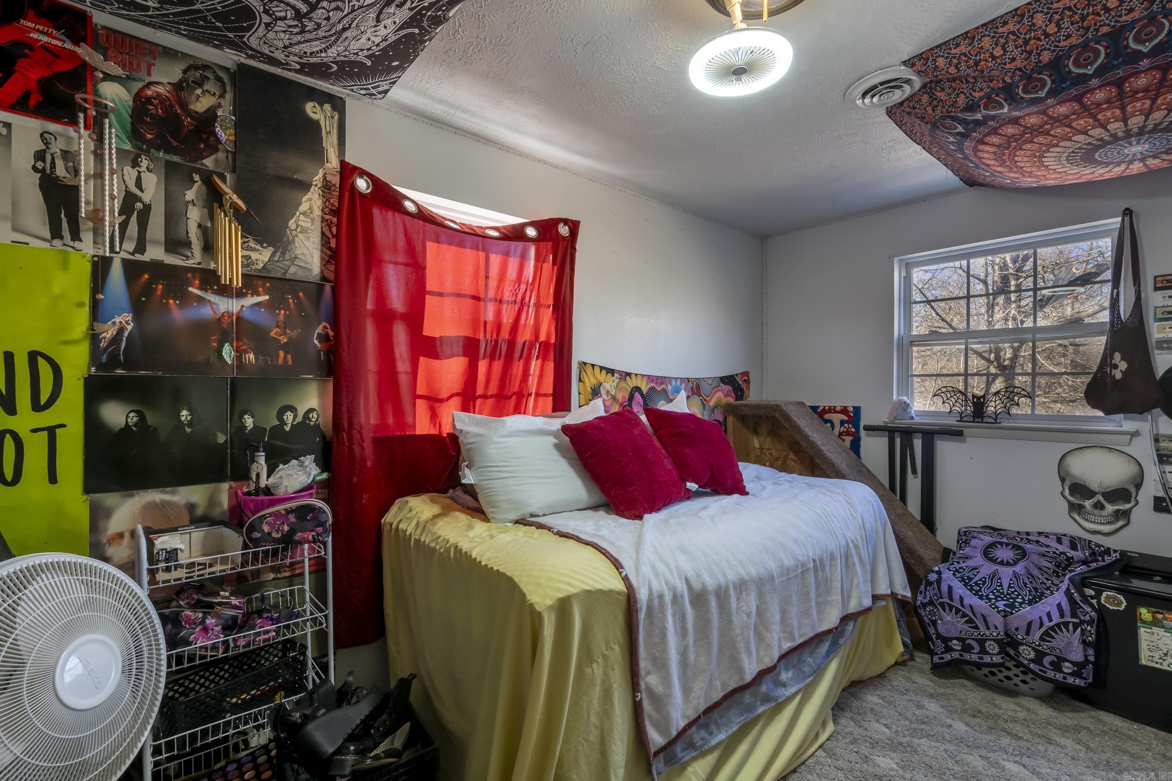 12917 Recreation Dr  Lowell, AR