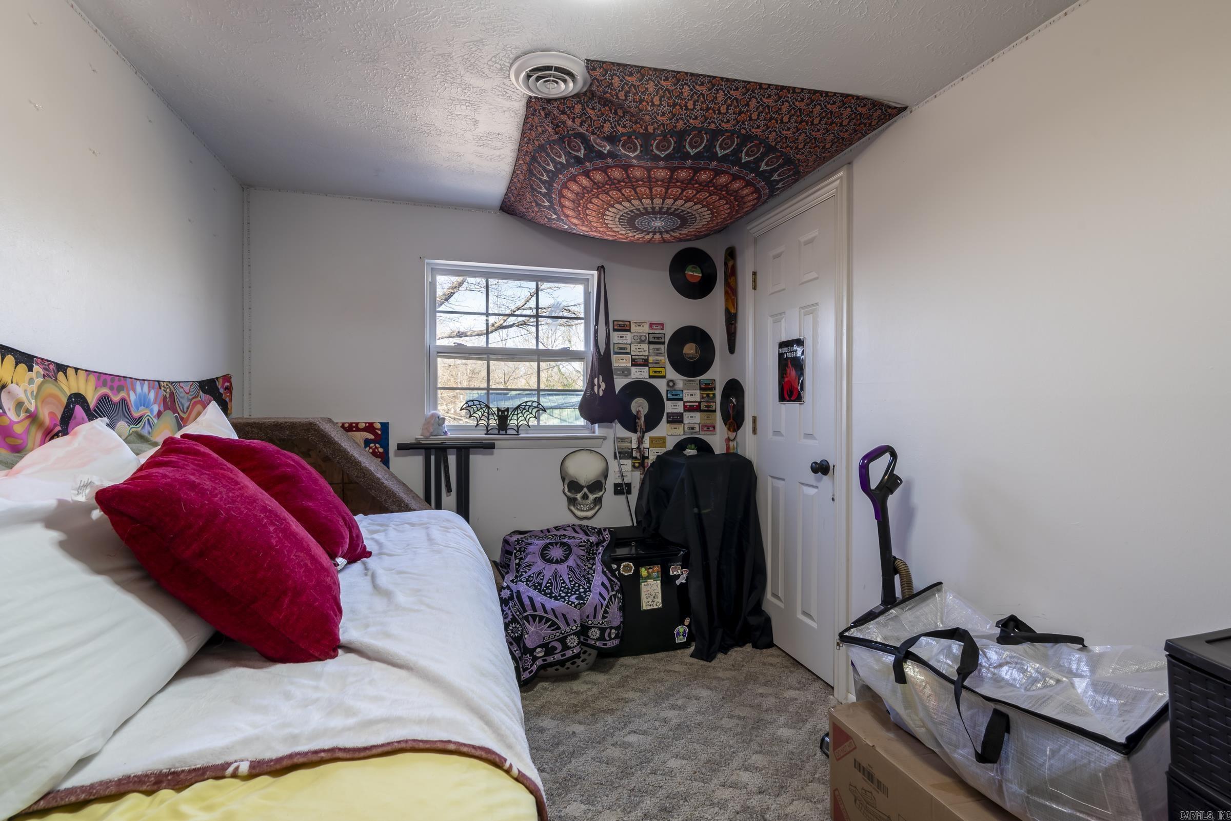 12917 Recreation Dr  Lowell, AR