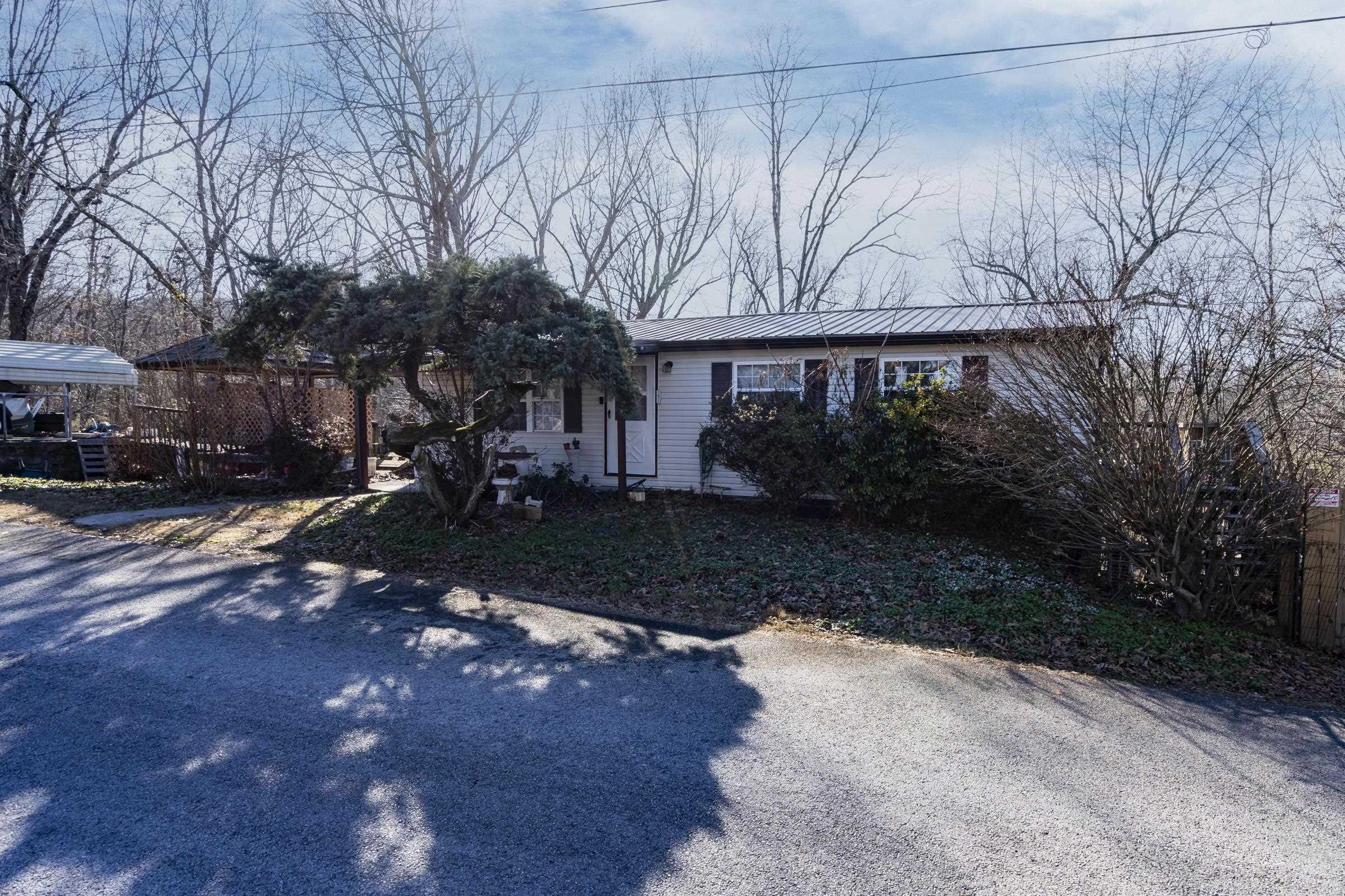 12917 Recreation Dr  Lowell, AR