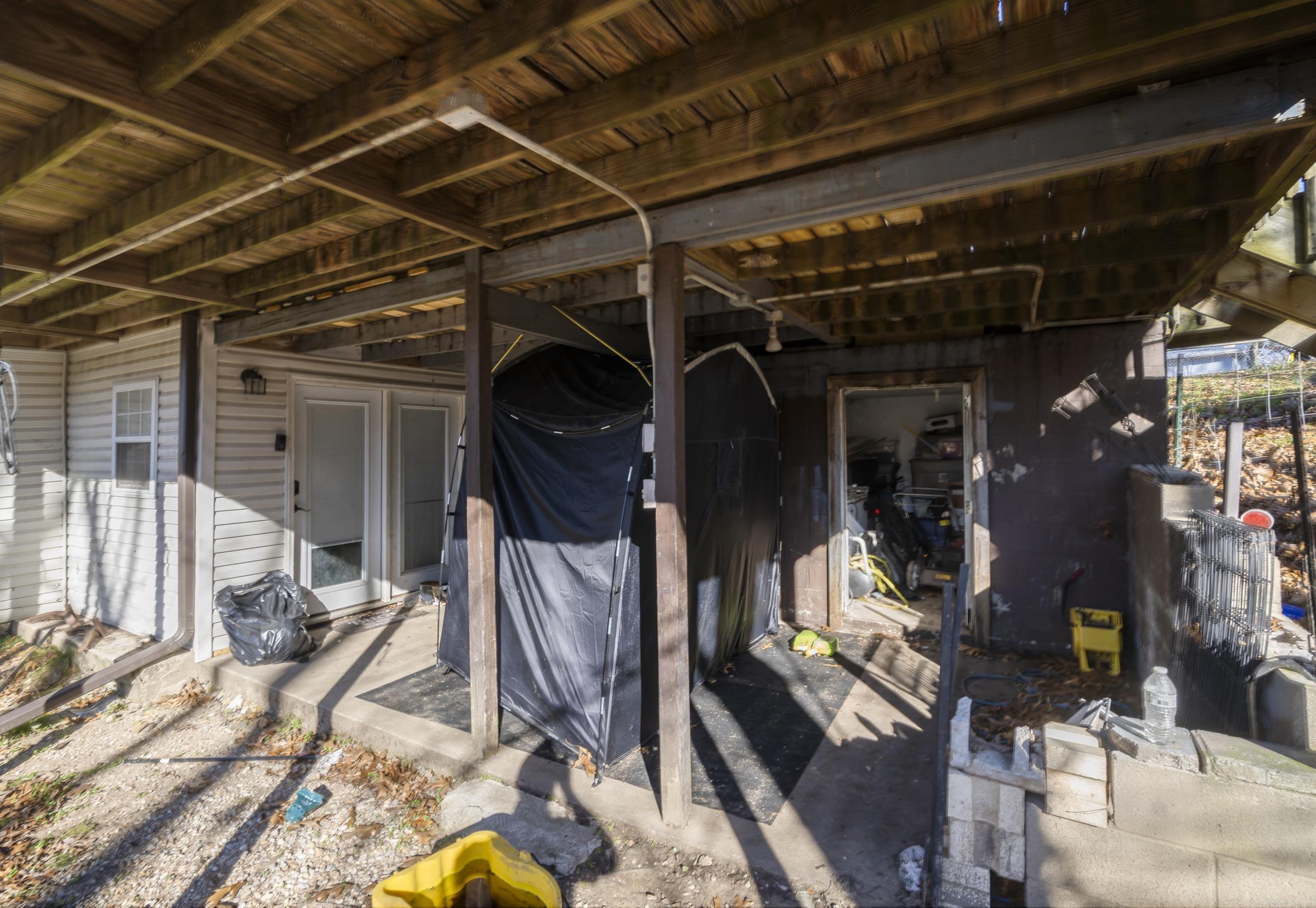 12917 Recreation Dr  Lowell, AR