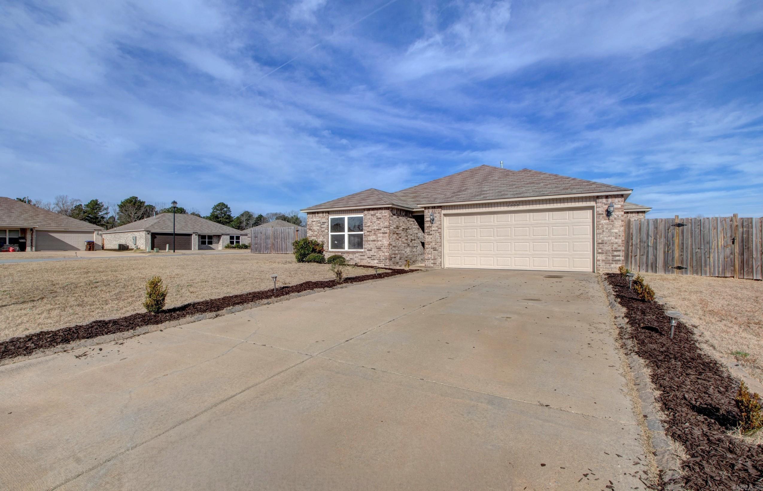 6000 Woodcreek  Alexander, AR