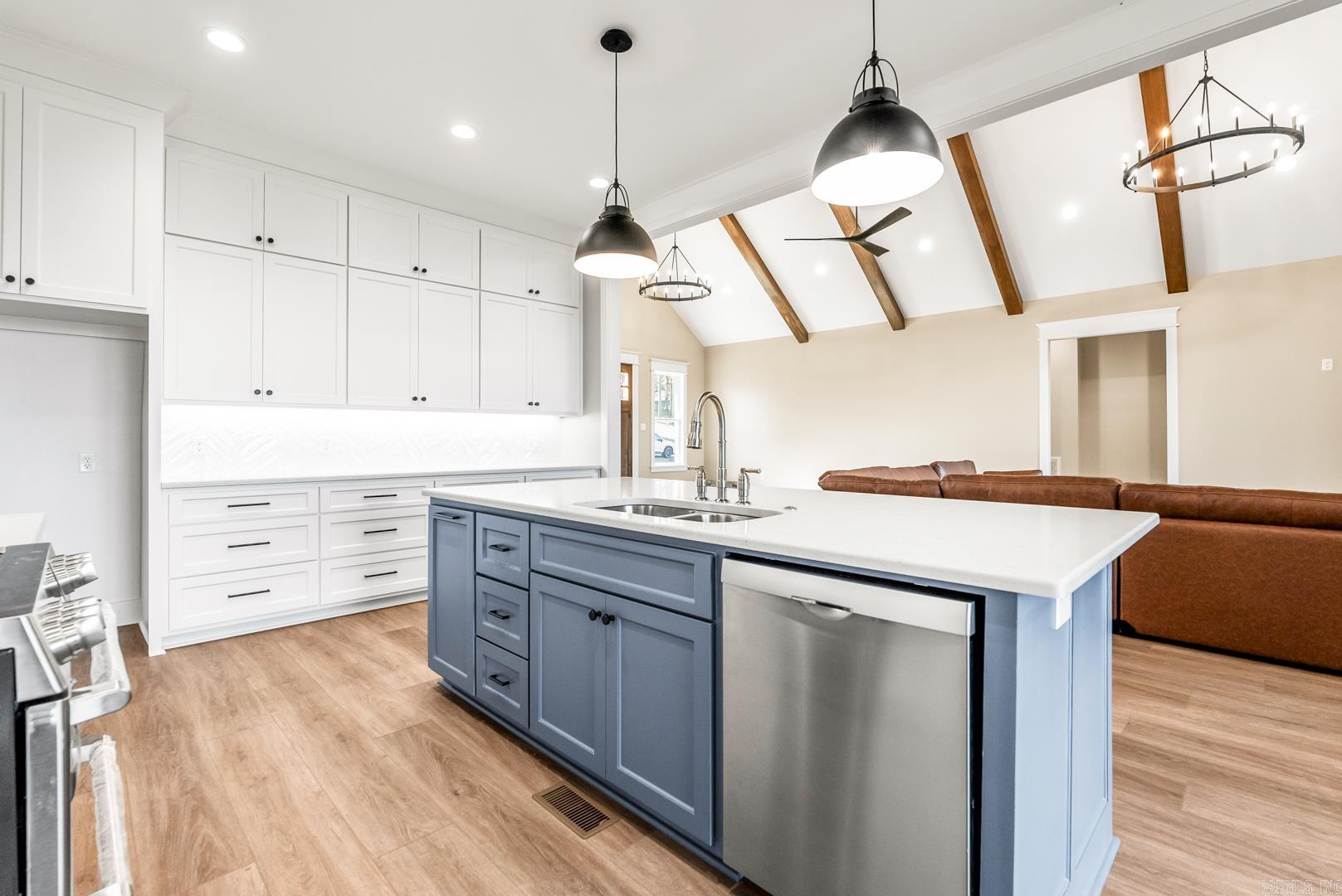 200 Waterview  Conway, AR