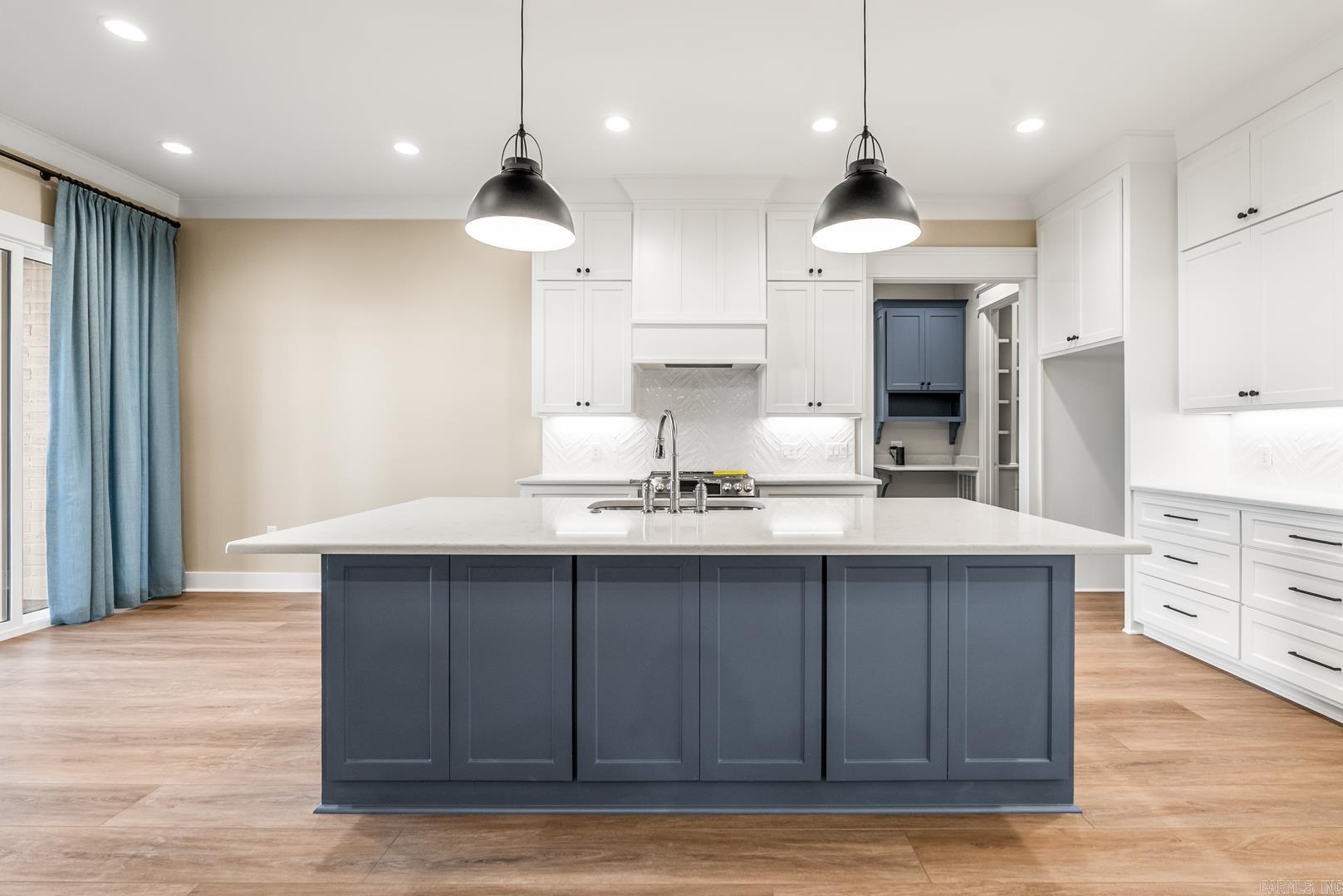 200 Waterview  Conway, AR