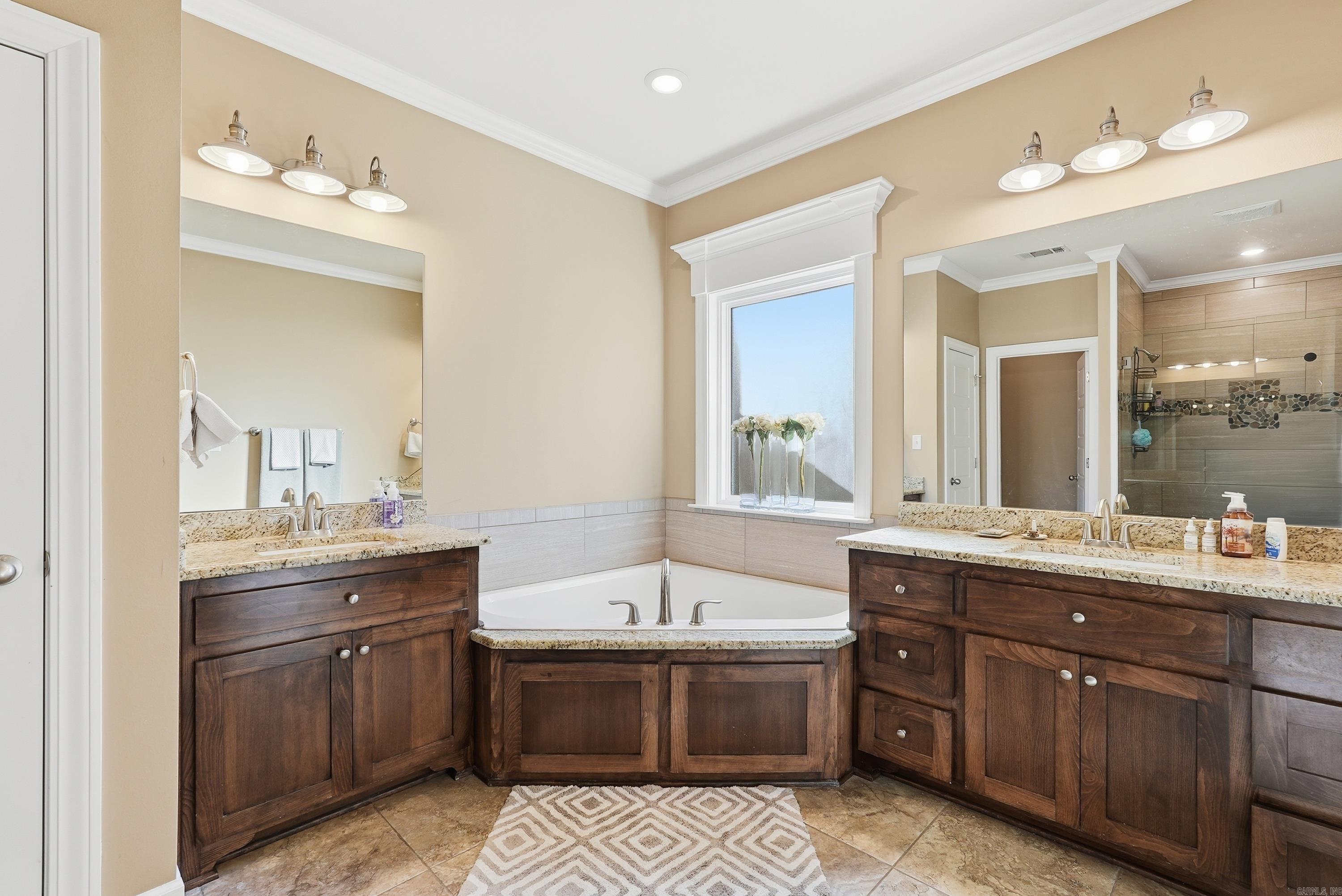 2406 Aberdeen  Bryant, AR