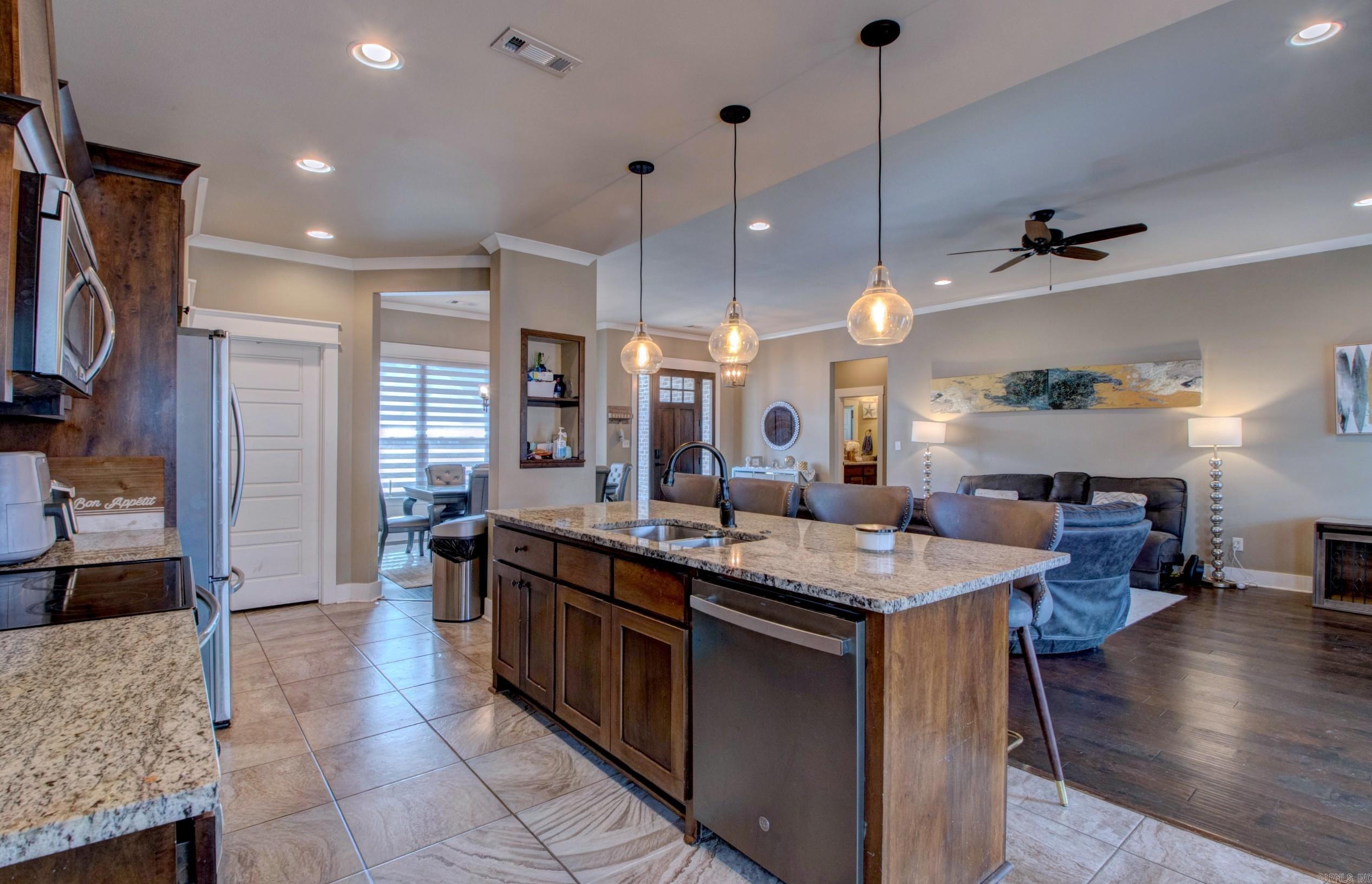 504 Creekside  Bryant, AR