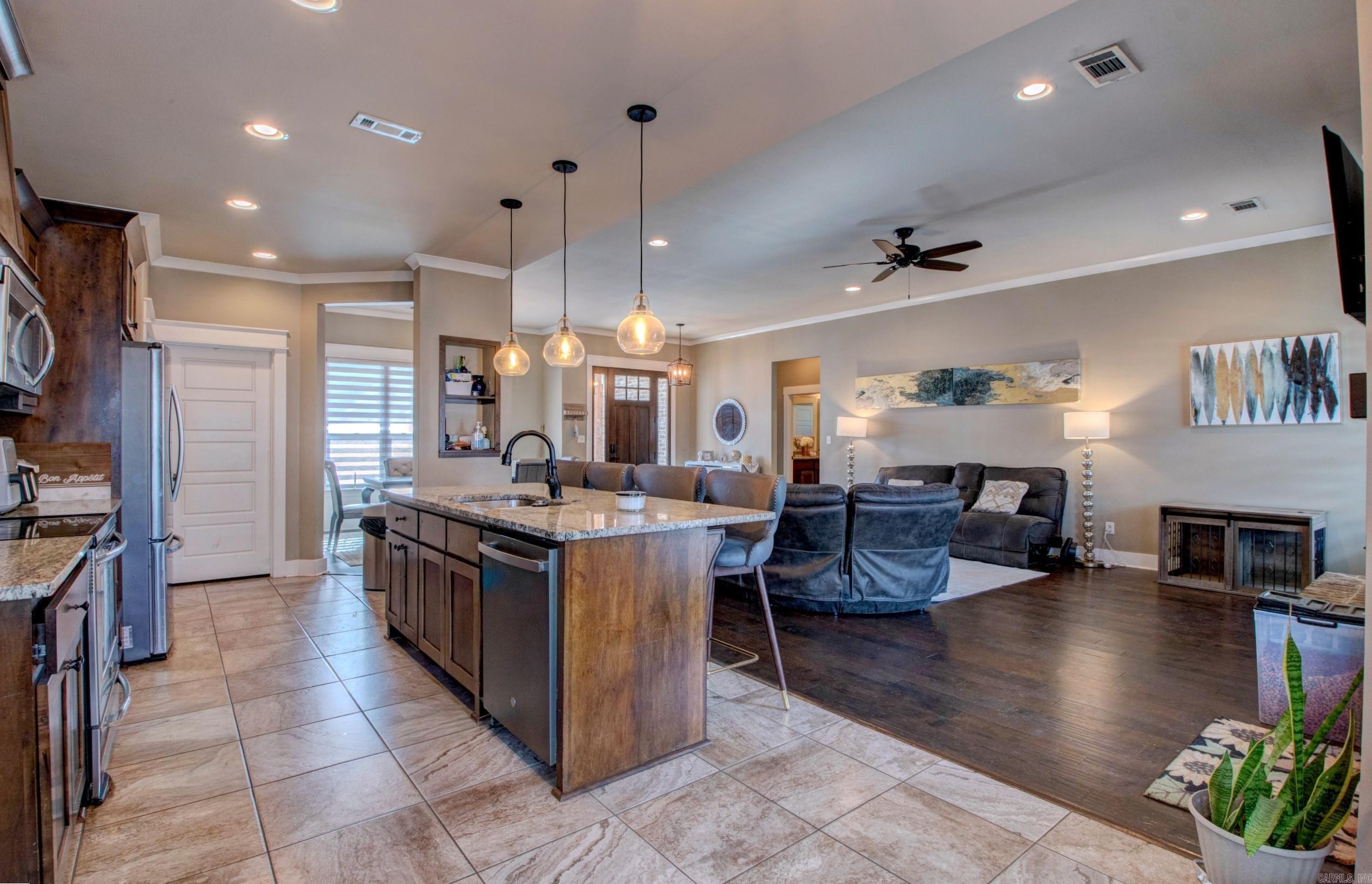 504 Creekside  Bryant, AR