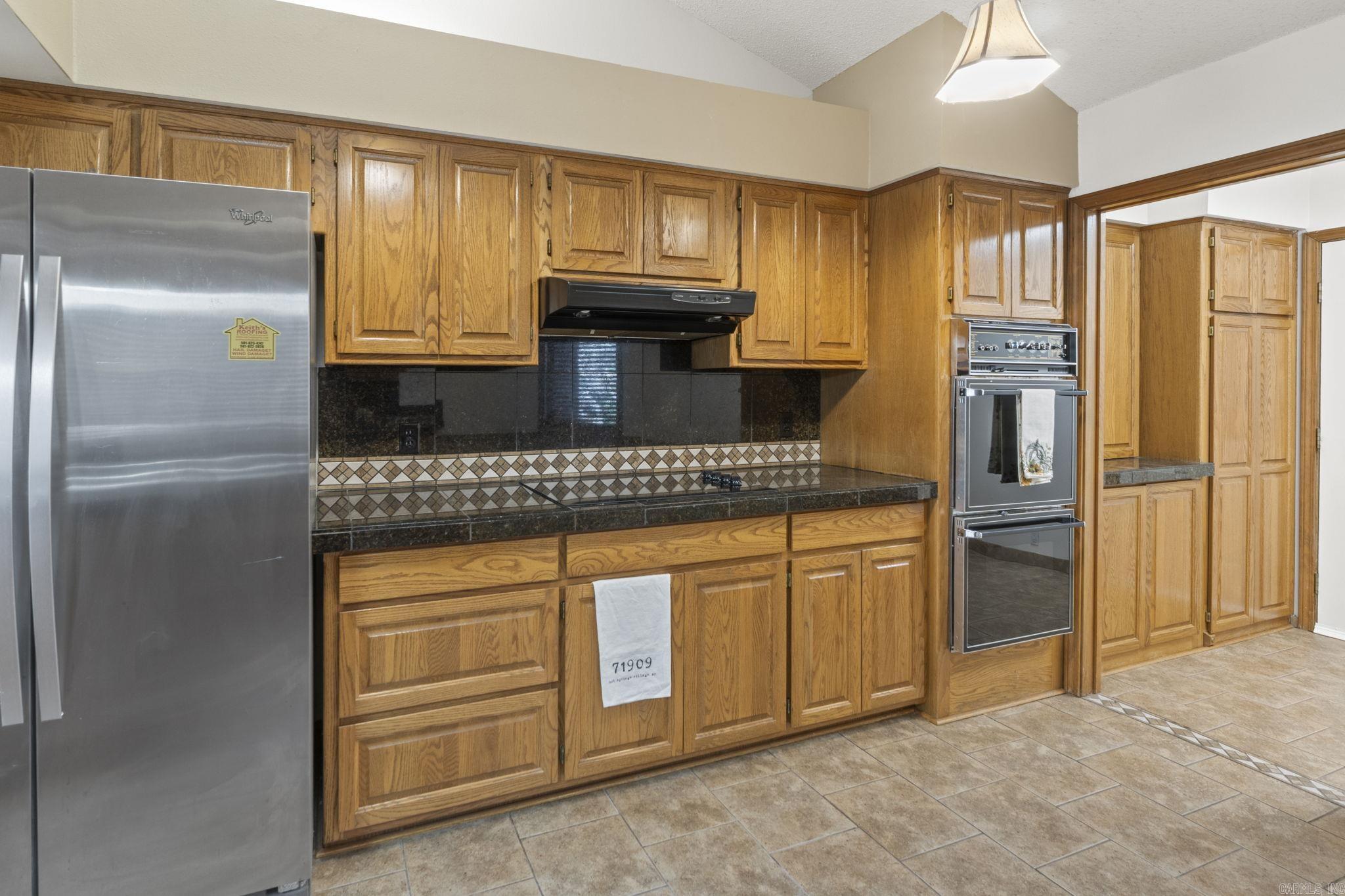 27 Encantado Ln Hot Springs Village, AR 71909-7408