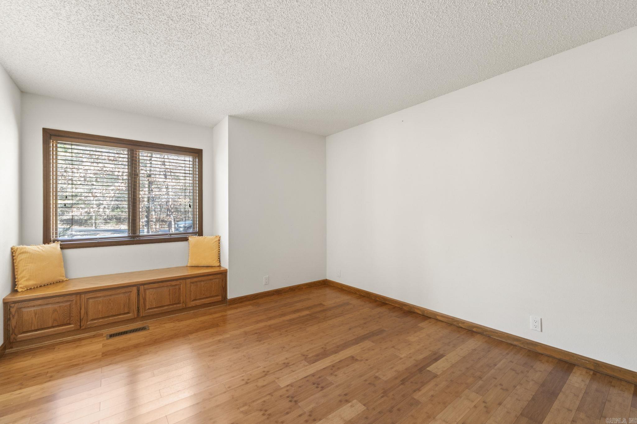 27 Encantado Ln Hot Springs Village, AR 71909-7408