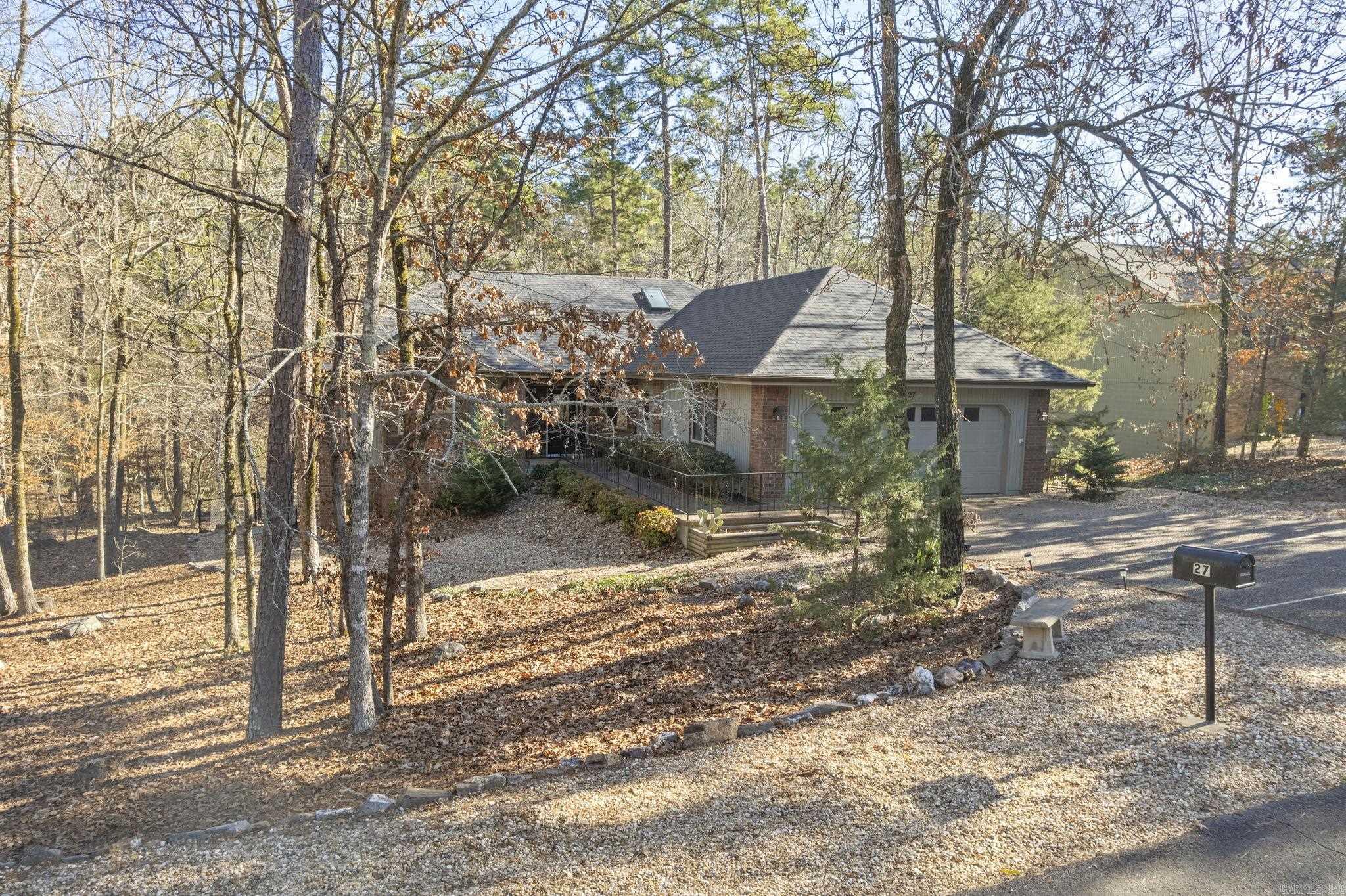 27 Encantado Ln Hot Springs Village, AR 71909-7408