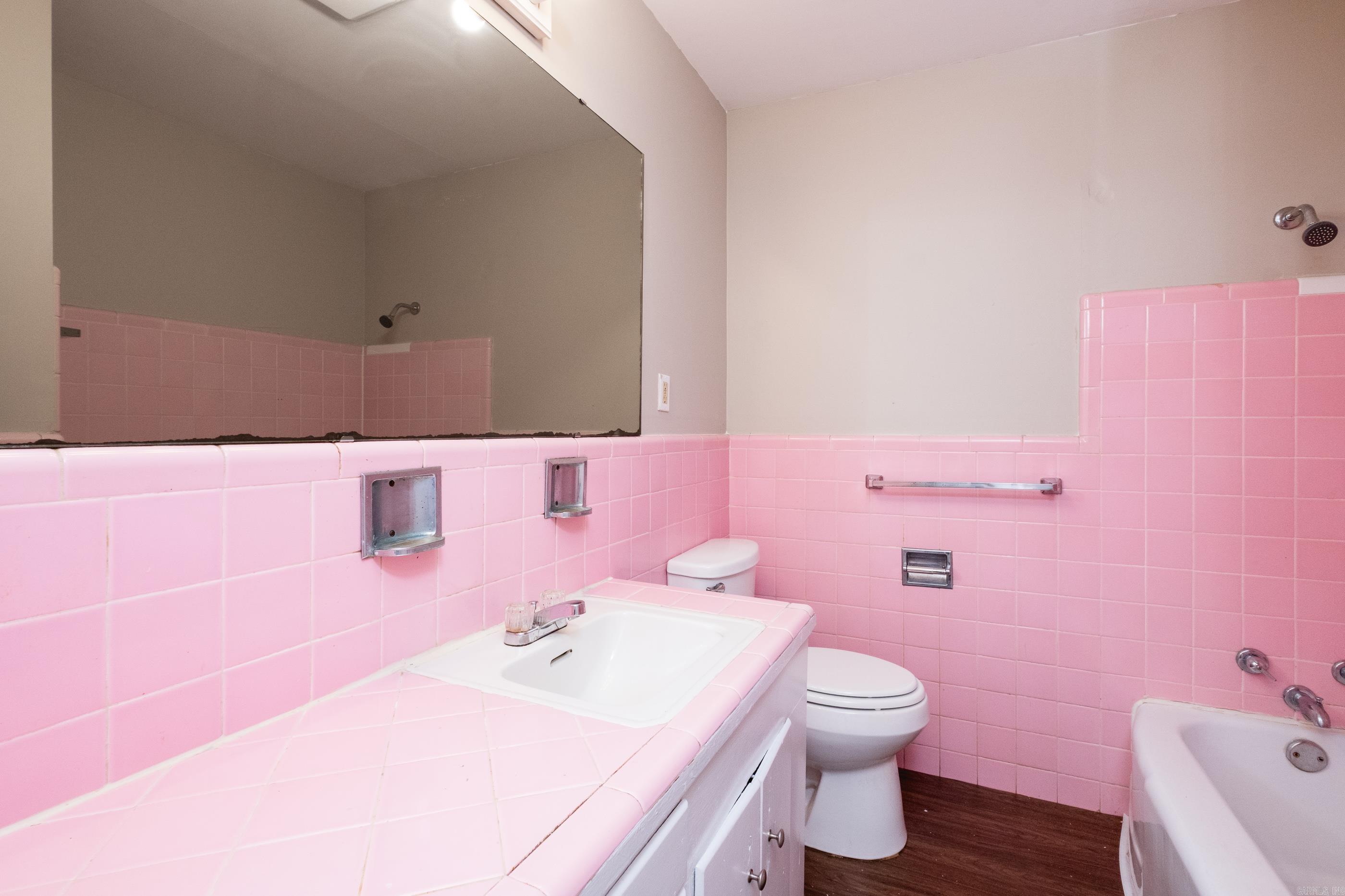 69 Lakeshore  Little Rock, AR