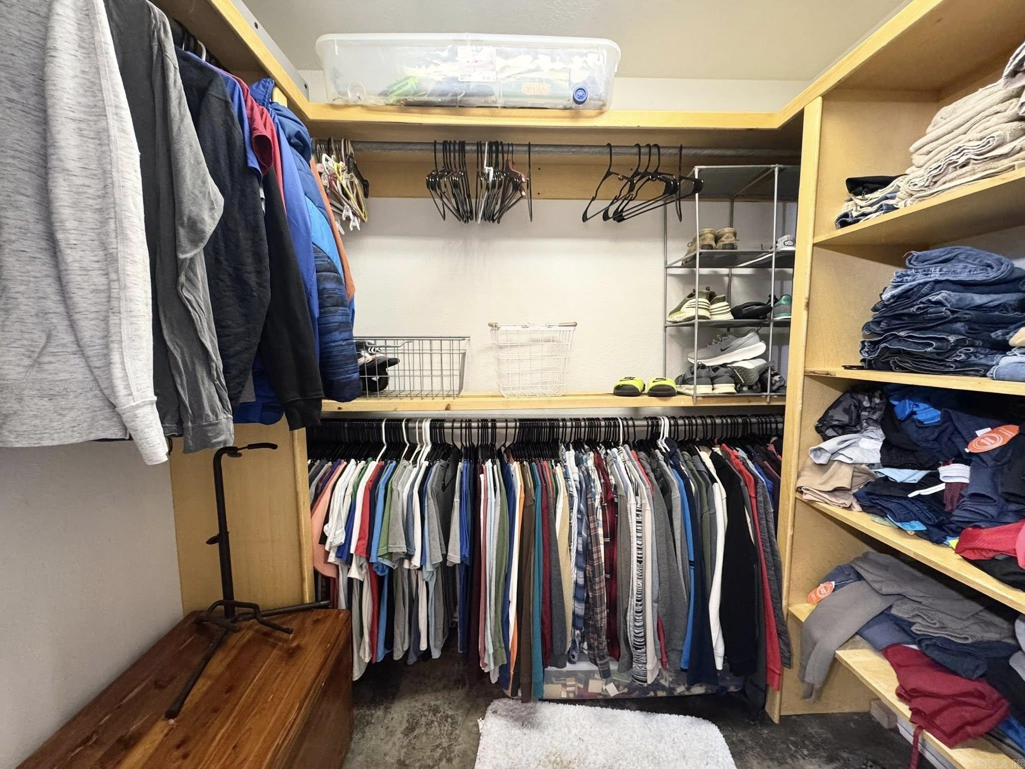 656 Pitard Loop  Mountain View, AR