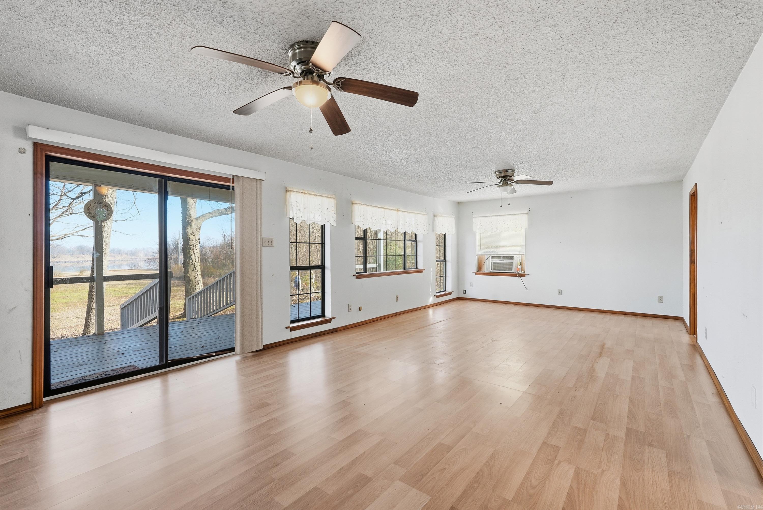 67 Turkey Run Loop Houston, AR 72070