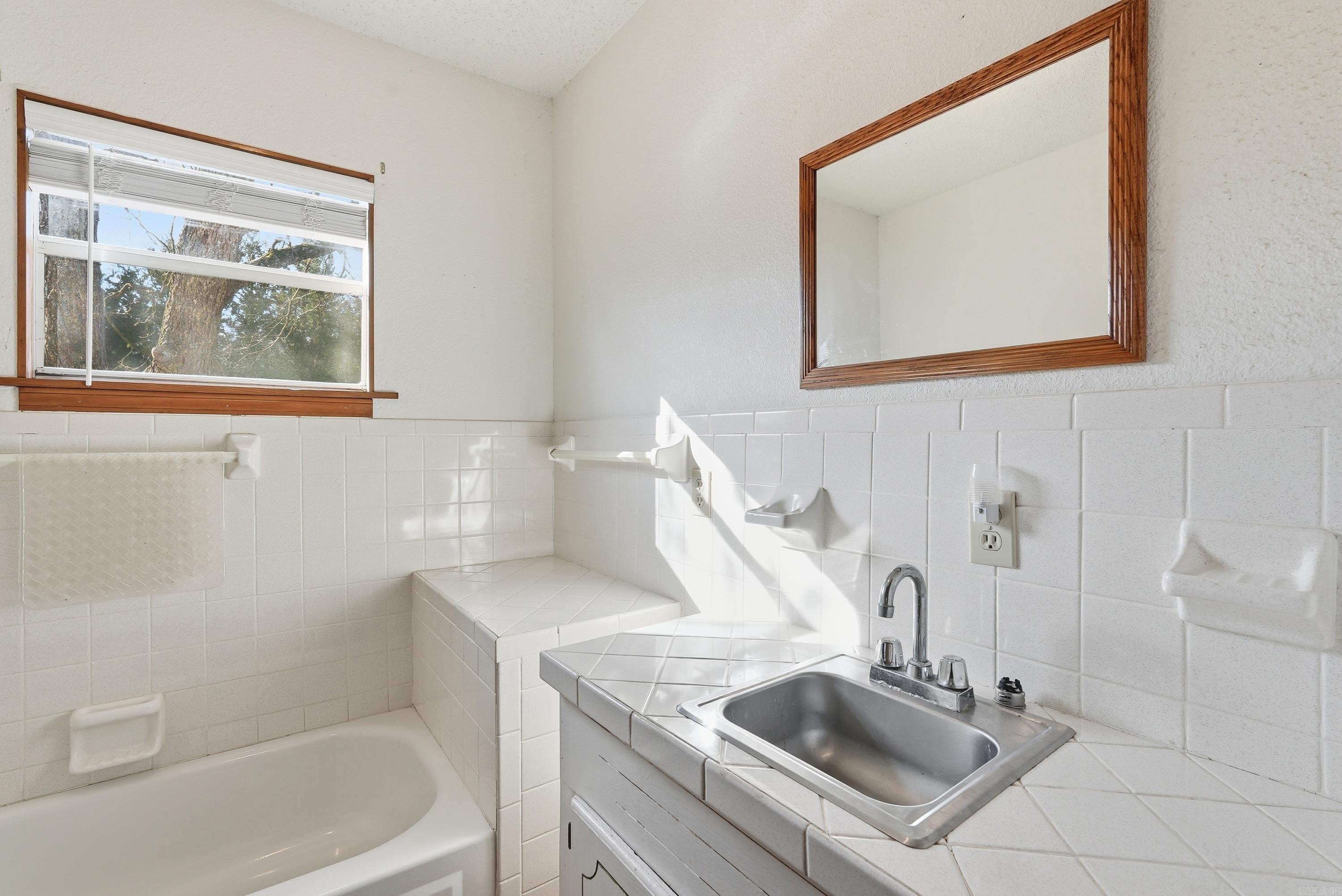 67 Turkey Run Loop Houston, AR 72070