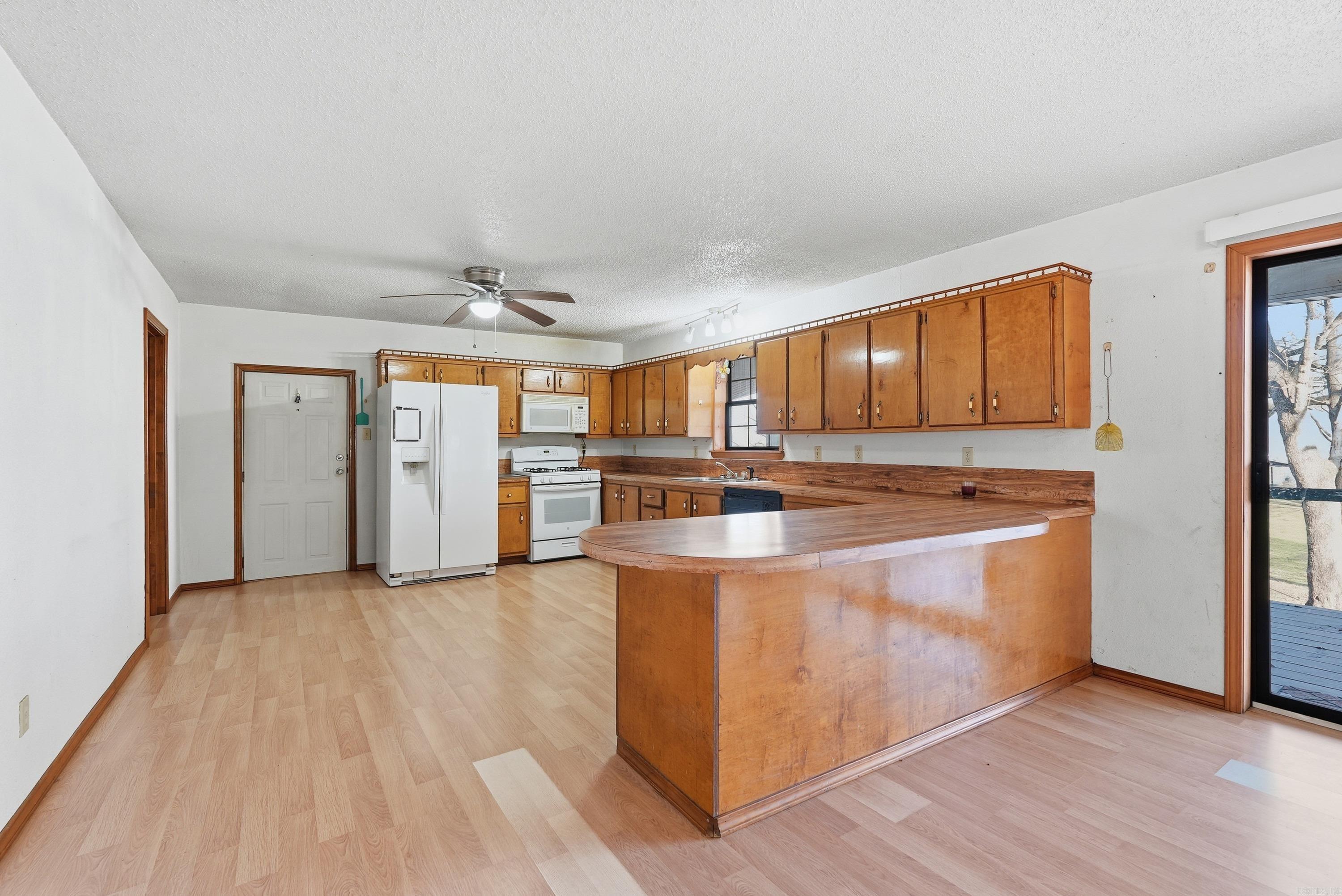 67 Turkey Run Loop Houston, AR 72070