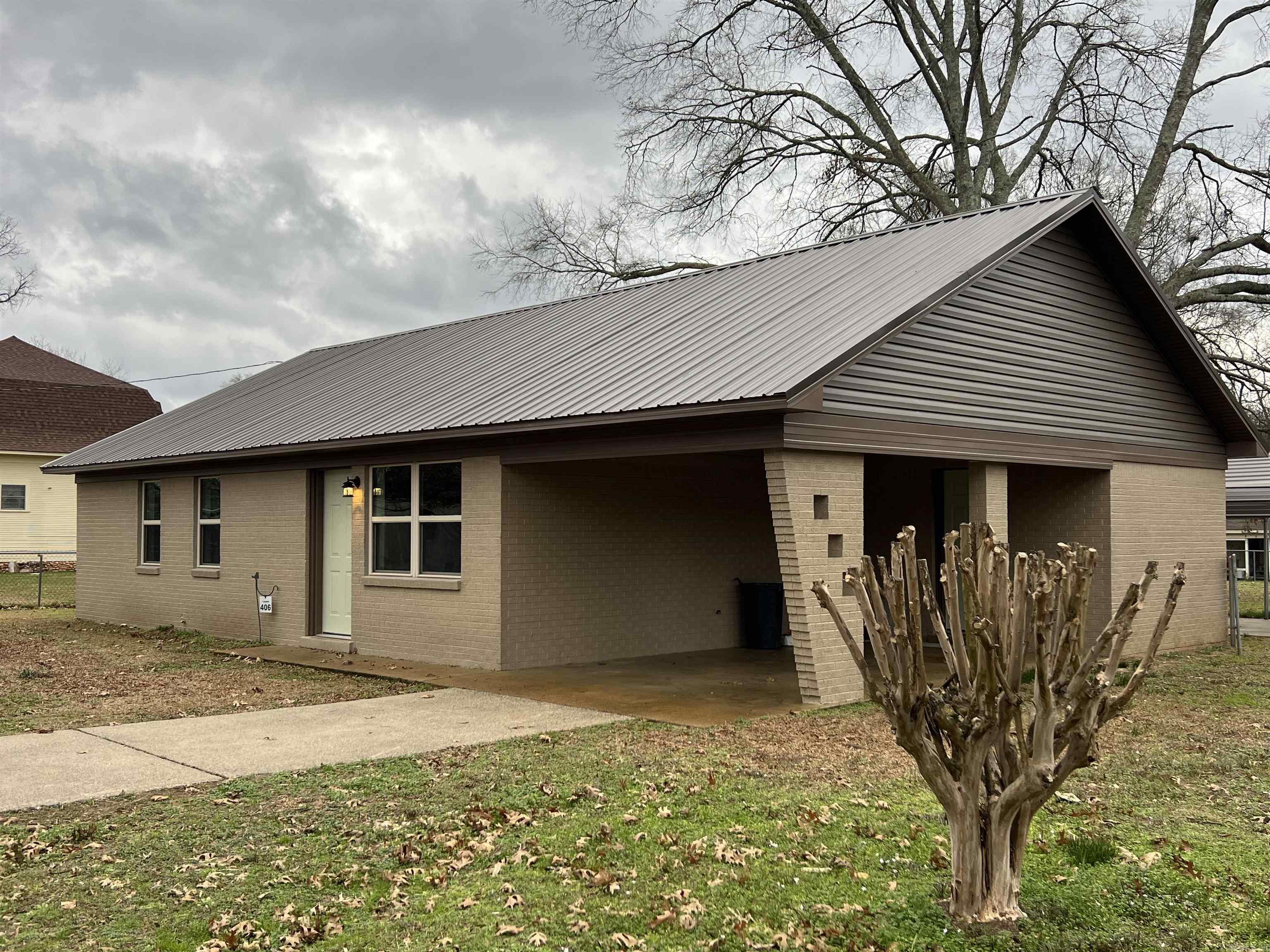 406 West Dickson St.  Murfreesboro, AR