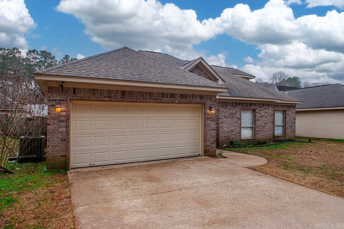 473 Wisteria  Bauxite, AR