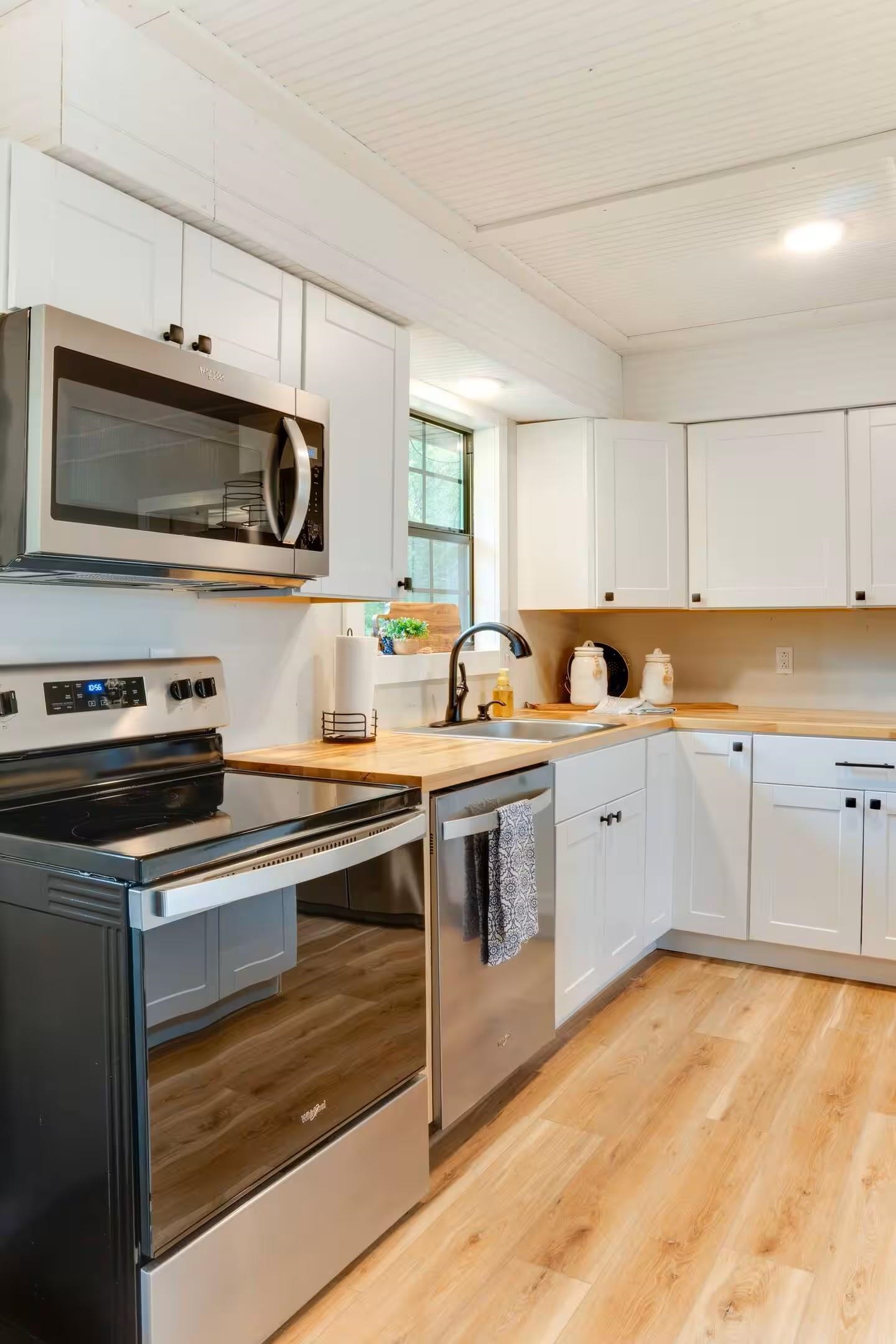 35 Riverbend Rd  Mammoth Spring, AR