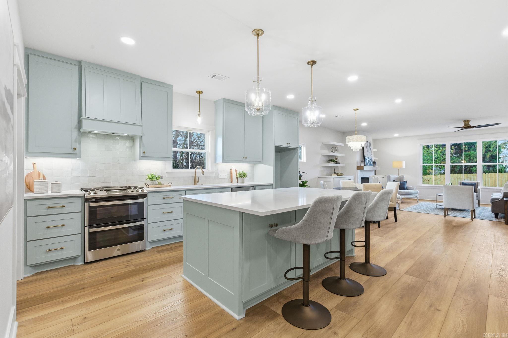 6300 Kenwood  Cammack Village, AR